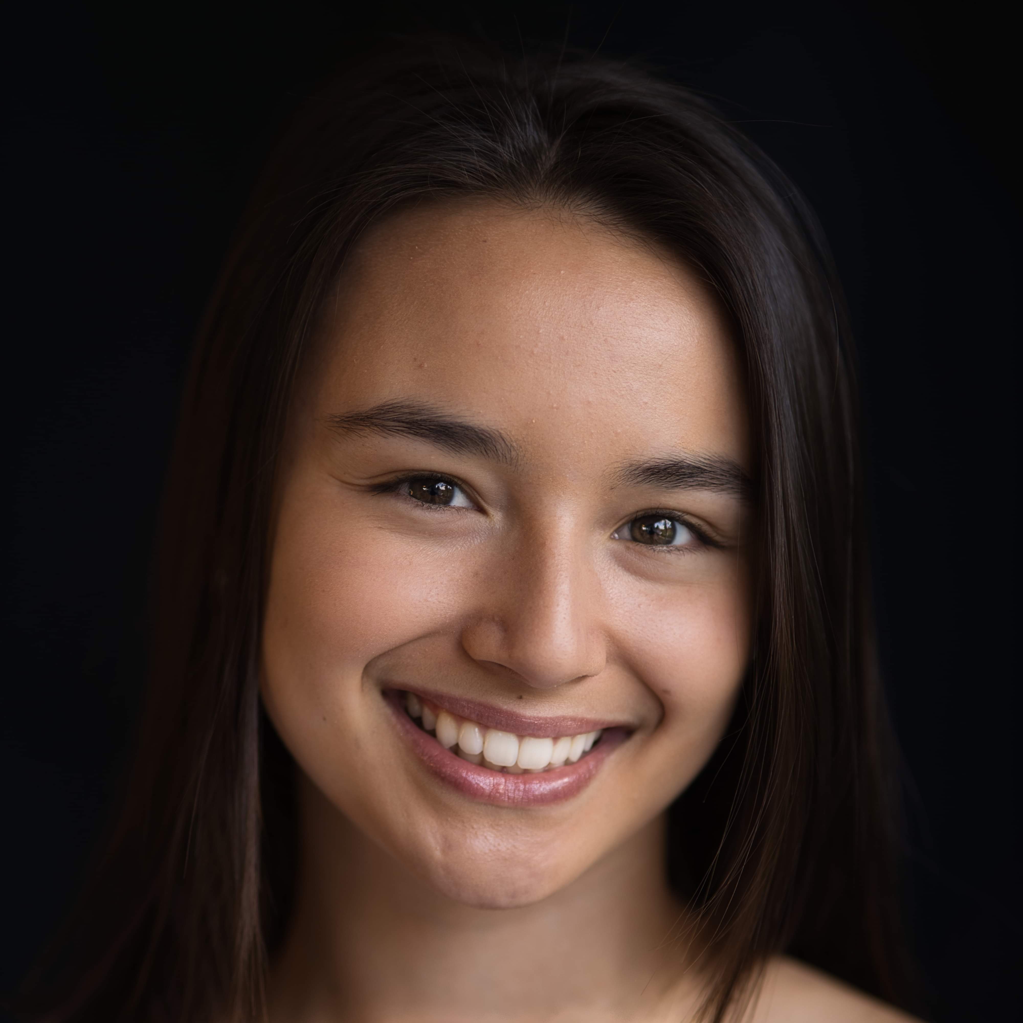 Elle Hallock