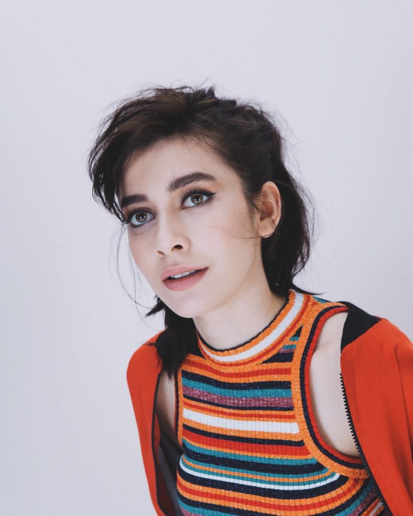 actor Gözde Mutluer large photo