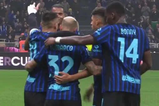 [Goal] Multiple scorers! Dimarco's low drive curls into the far corner