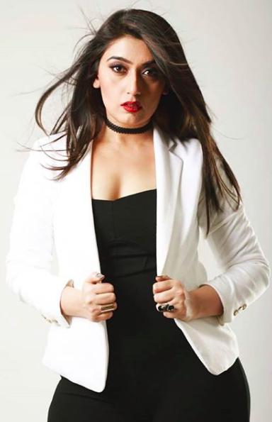 actor Shireen Mirza large photo