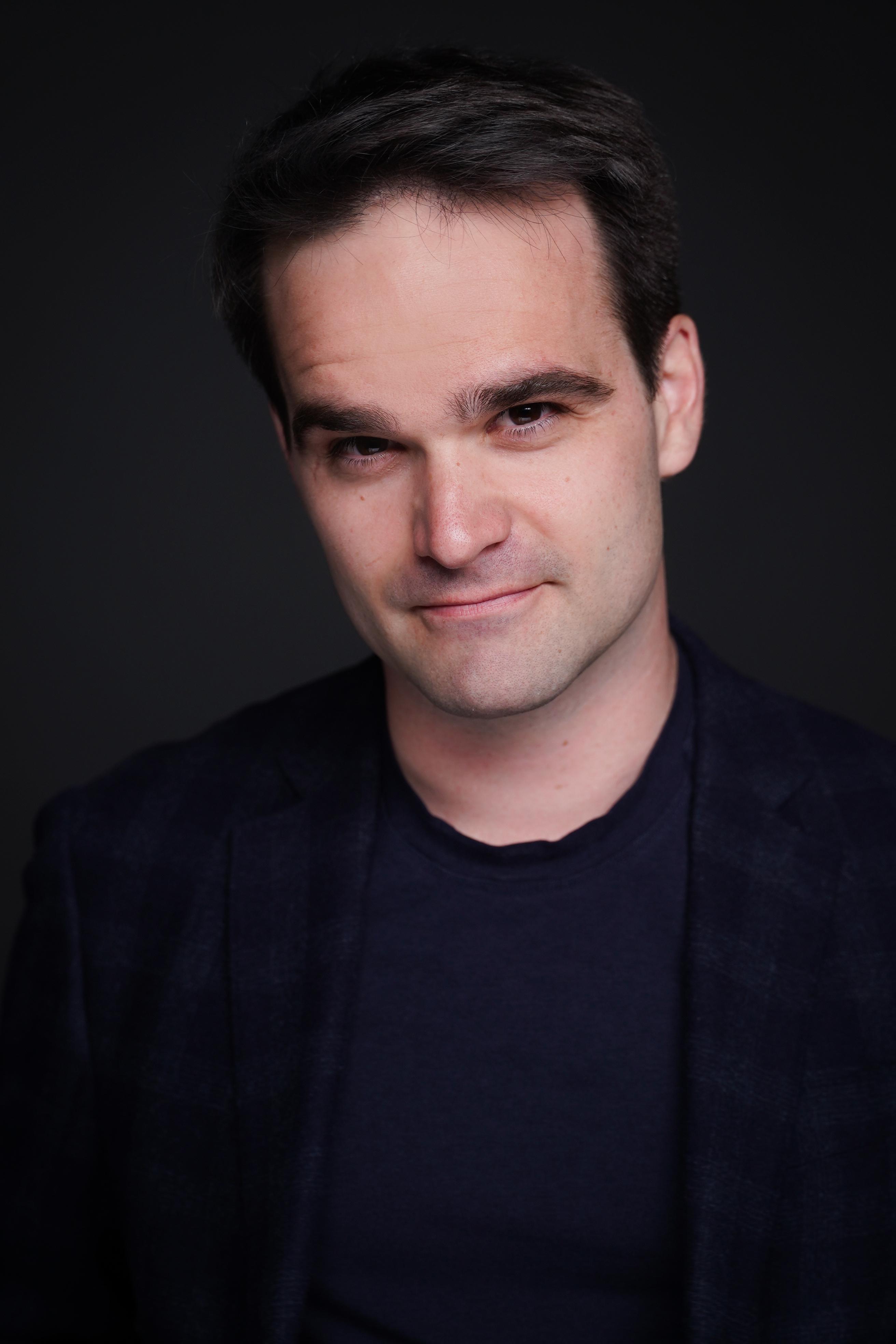 actor Dean Mayer large photo