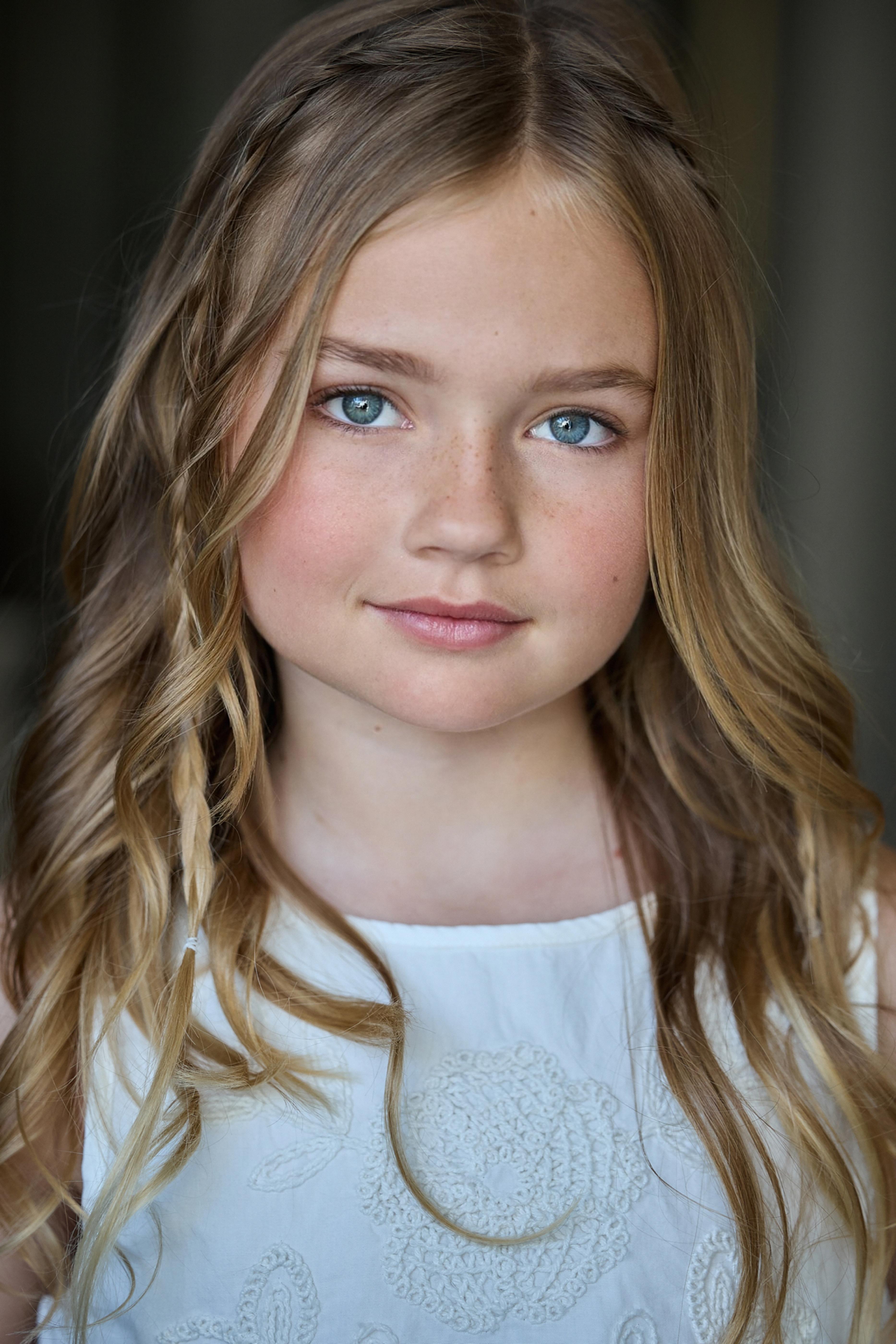 actor Sloan Lucas Muldown large photo