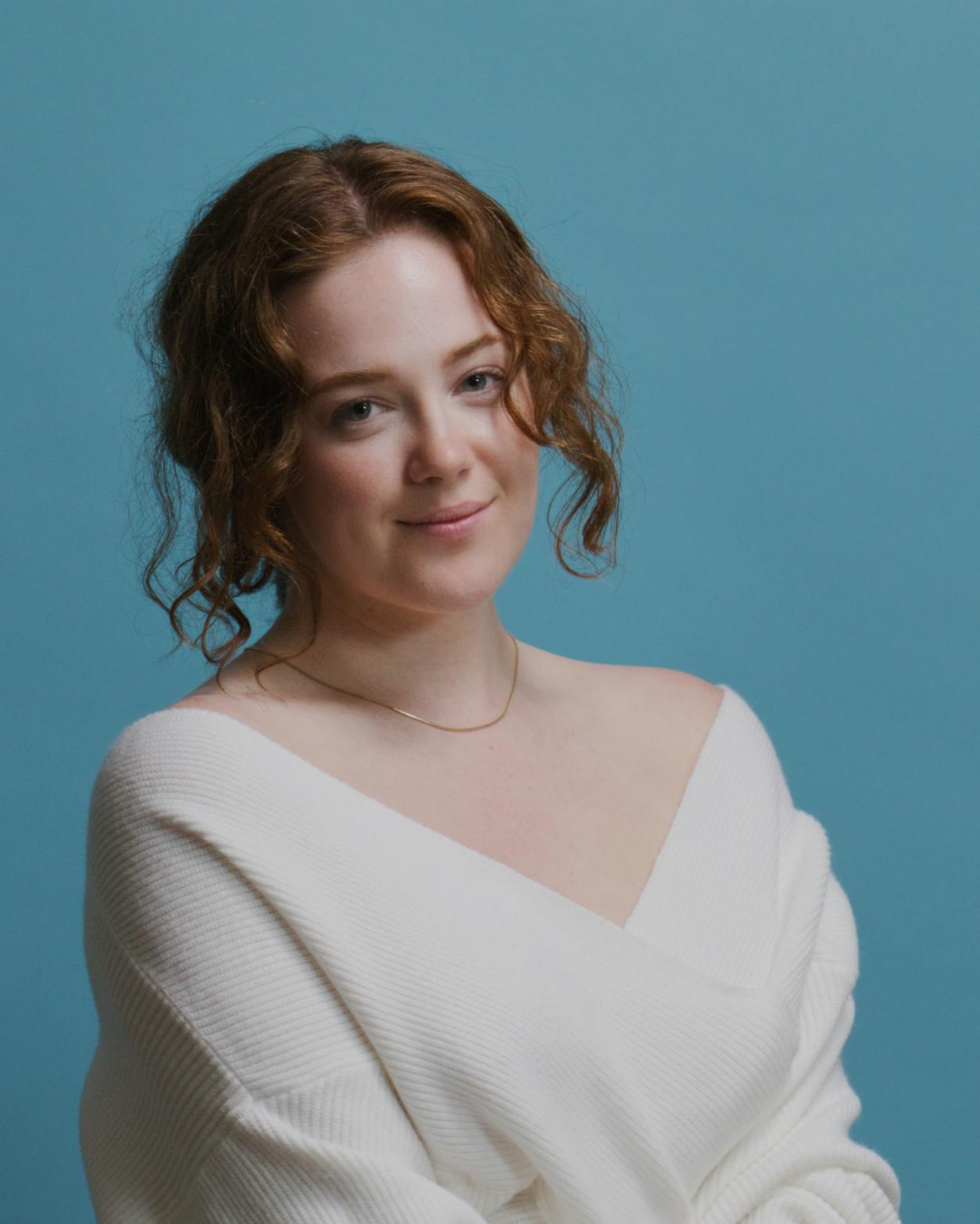 actor Zoë Kelly large photo