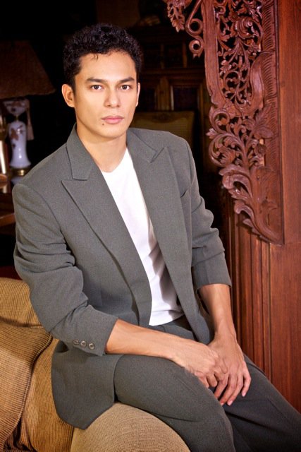 actor Rocky Salumbides large photo