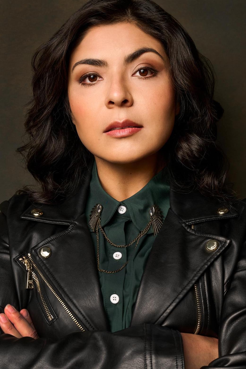 actor Deanna Gomez large photo