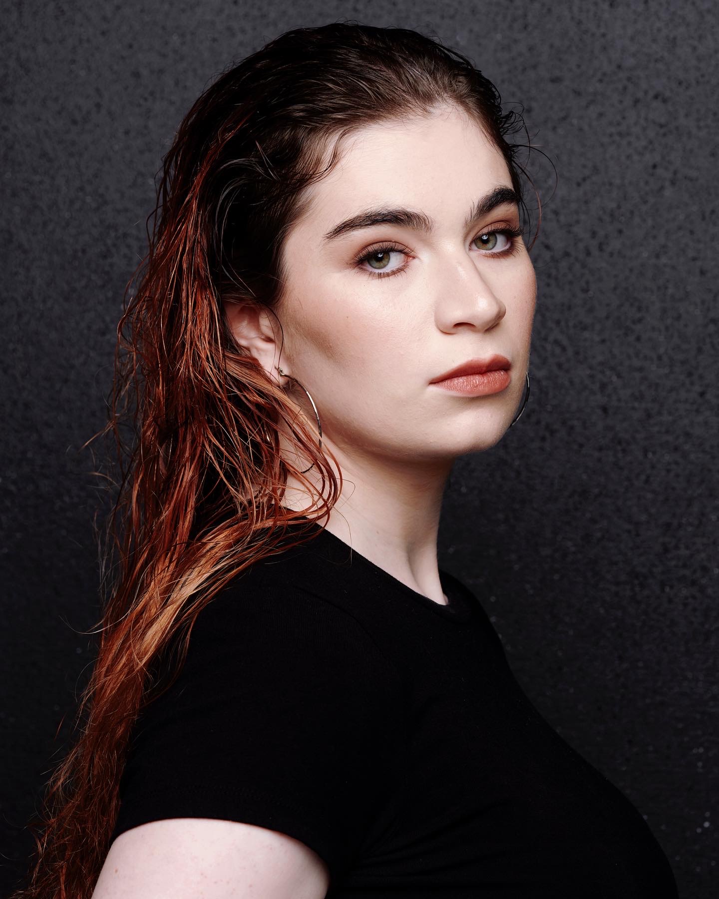 actor Mikayla Levy large photo