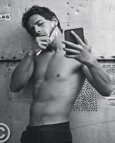 actor Iván López large photo