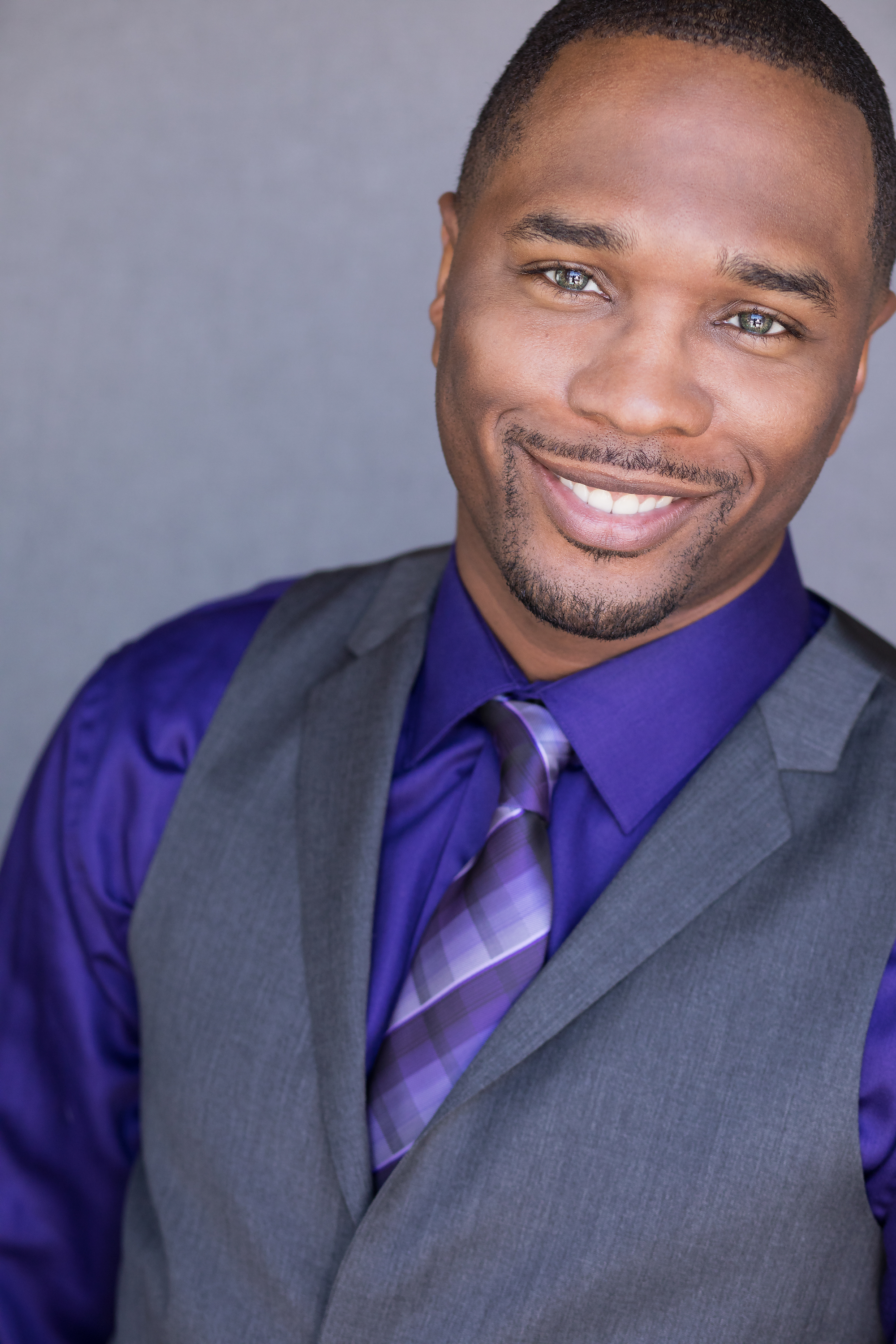 actor Charles Greaves large photo