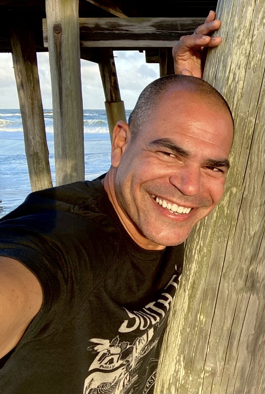 actor Manuel Cruzado large photo