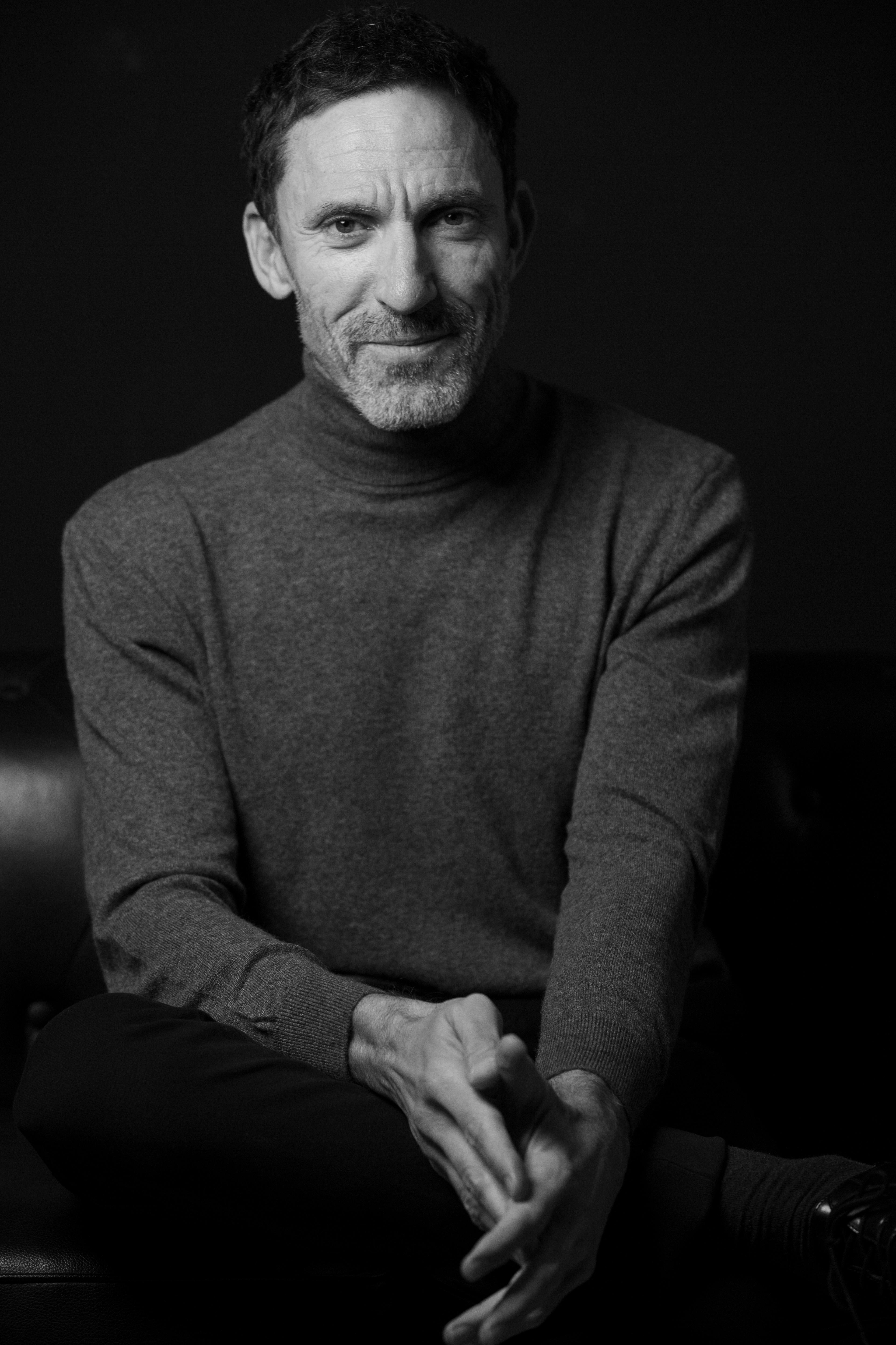 actor Óscar Antares large photo