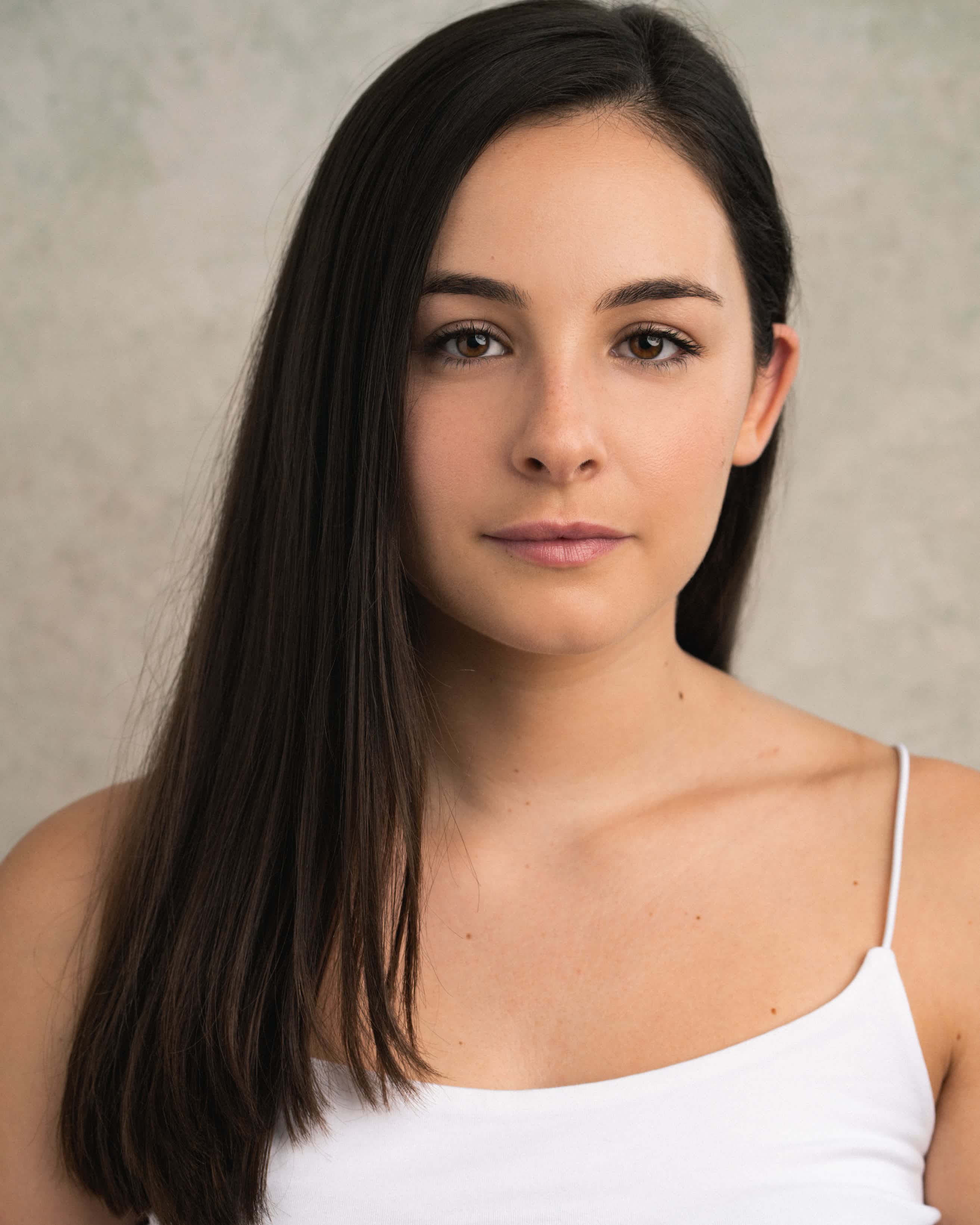 actor Eliza Glock large photo