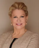 Lois Lee