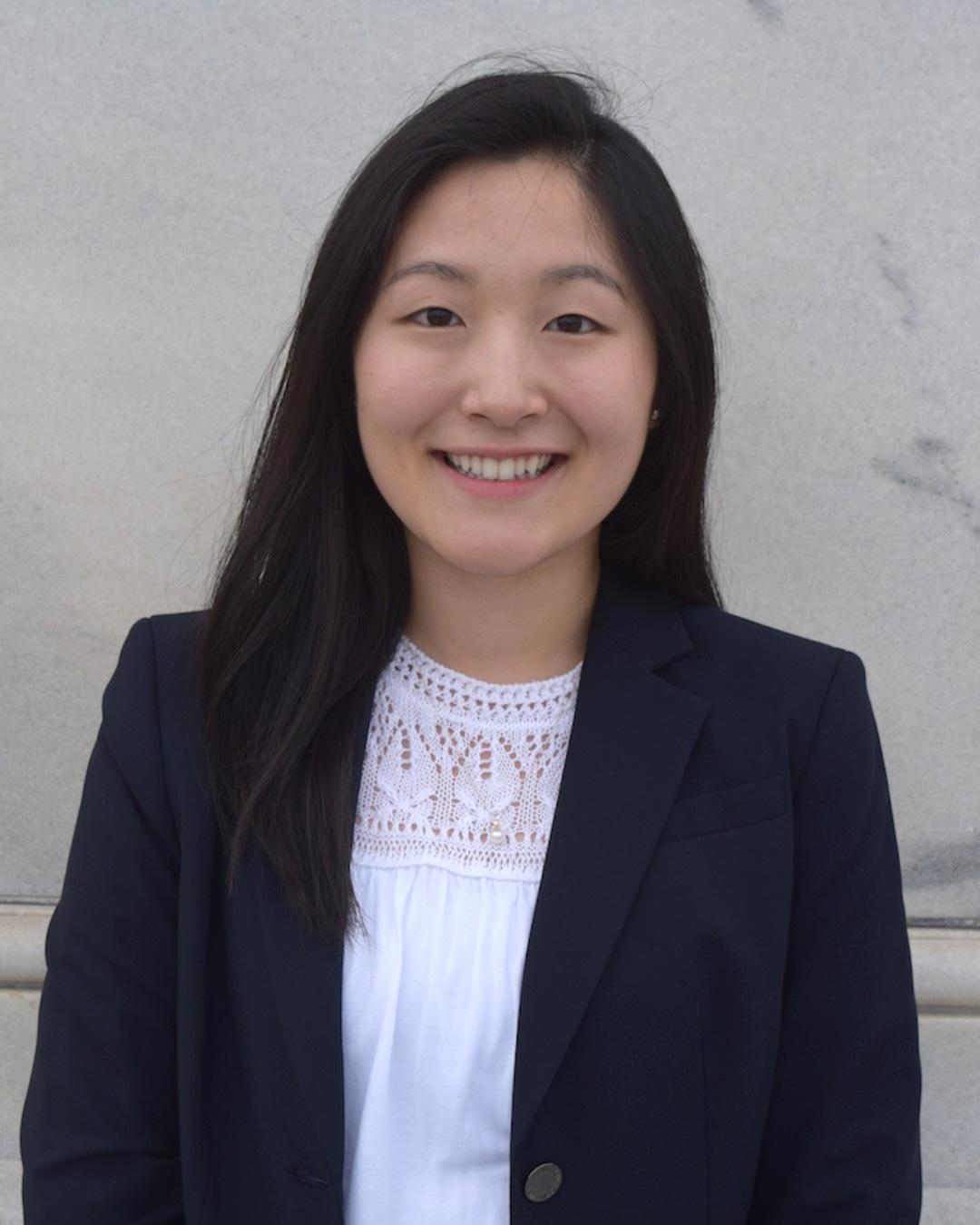 actor Leah Han large photo