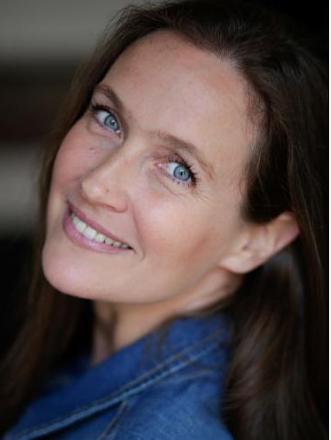 actor Celine Duraffourg large photo