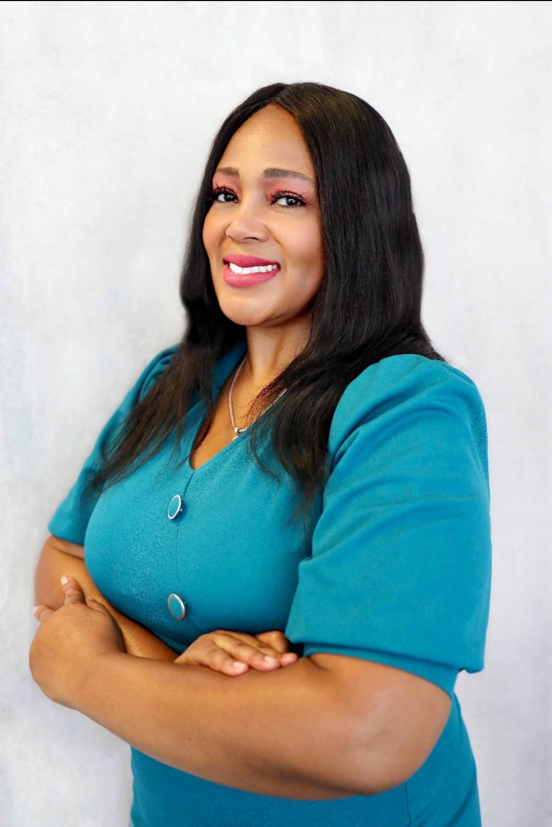 actor Niki Frazier large photo