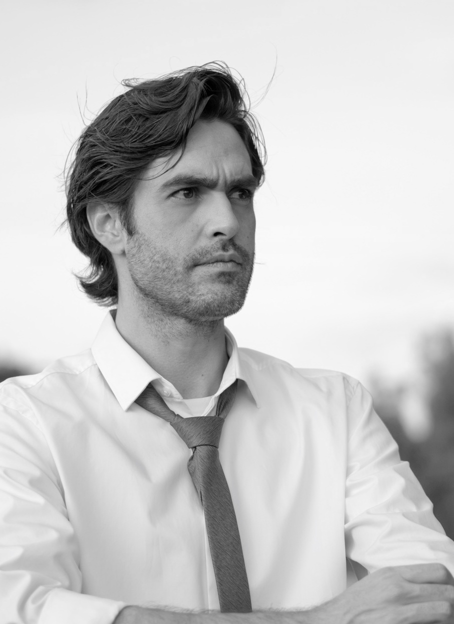 actor David Angulo large photo