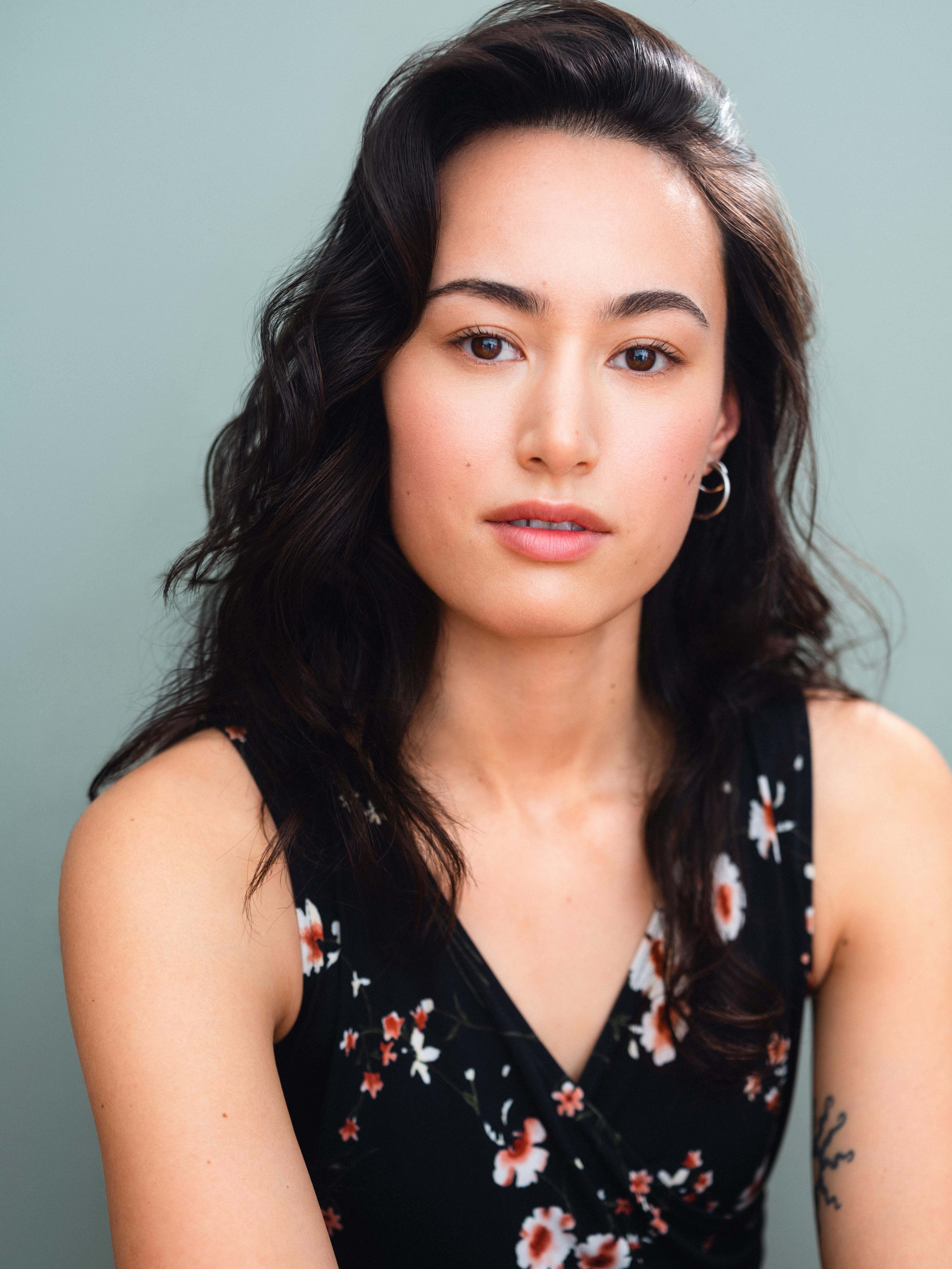 actor Sarah Suzuki large photo