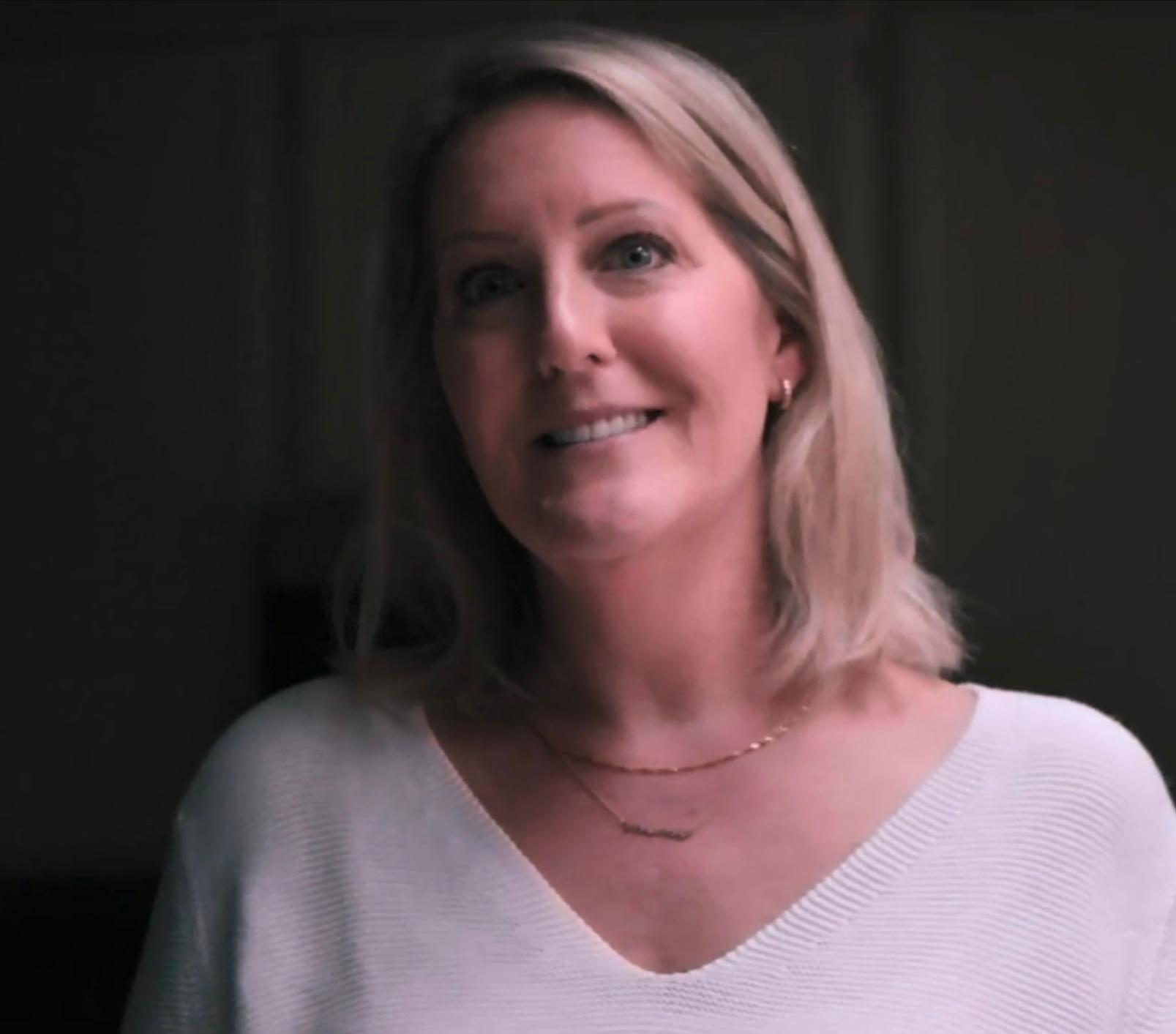 actor Michelle Pierson large photo