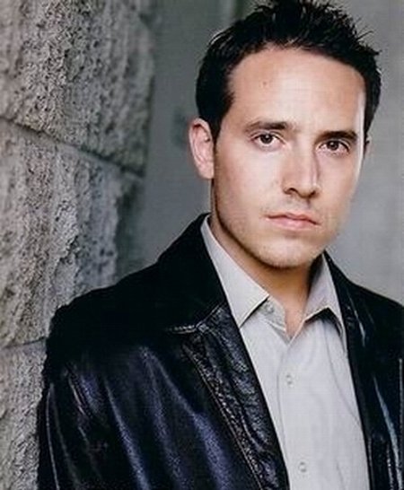 actor Rob Scattergood large photo