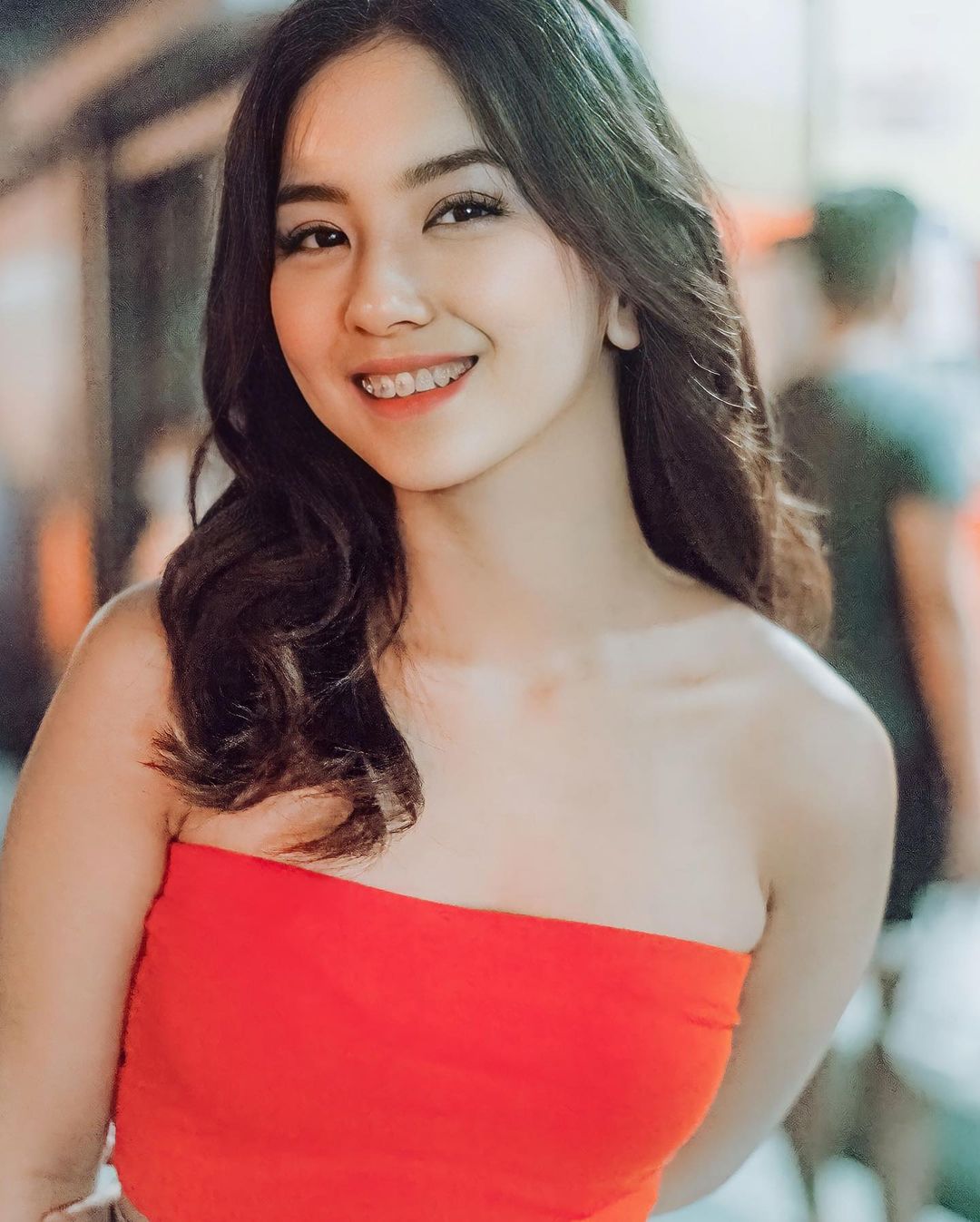 actor Rayah Minioza large photo