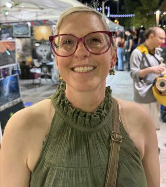 actor Lisa Berain large photo