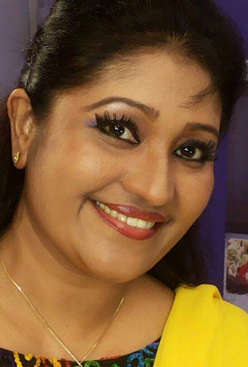 actor Thezni Khan large photo