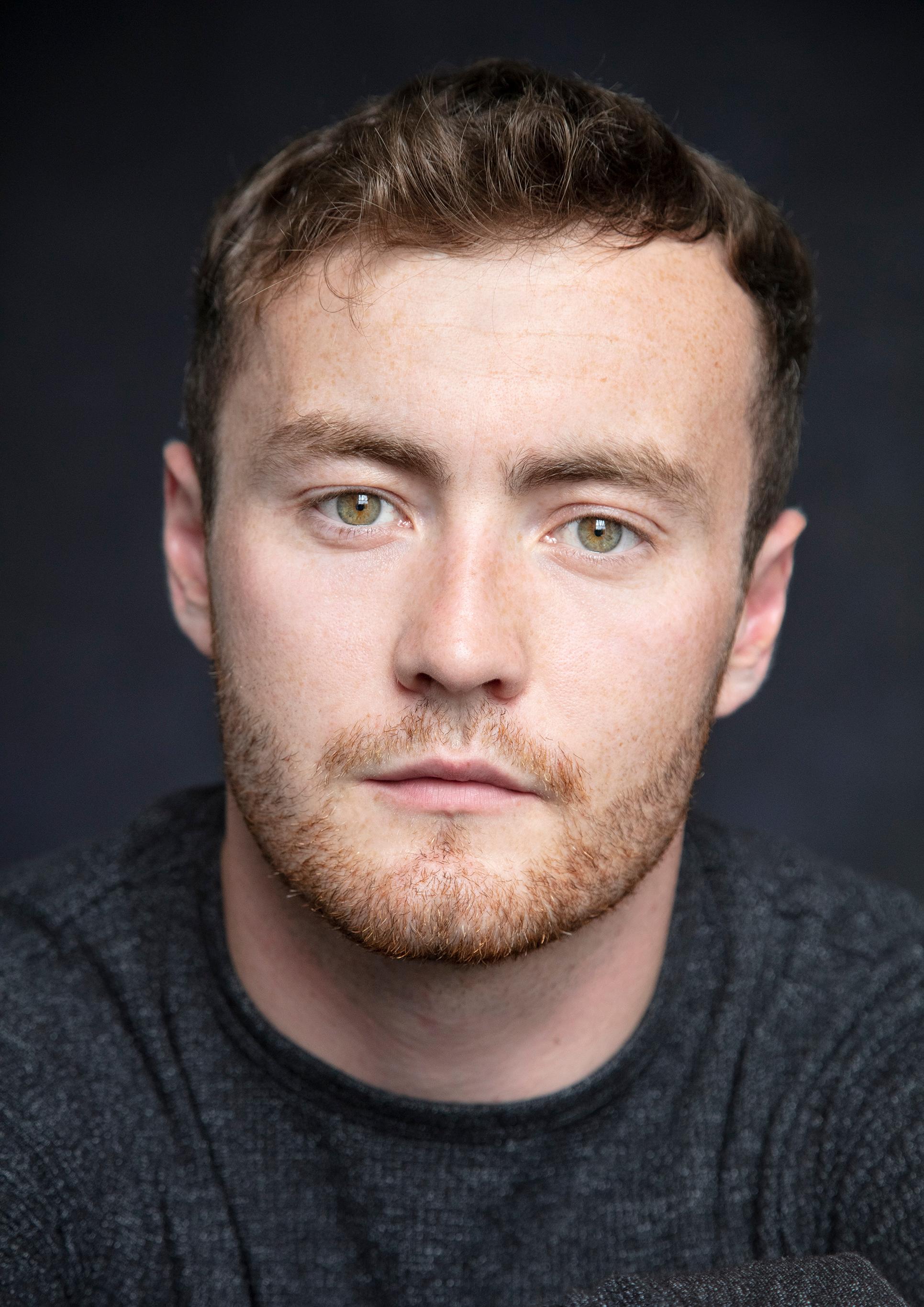 actor Naoise Dunbar large photo