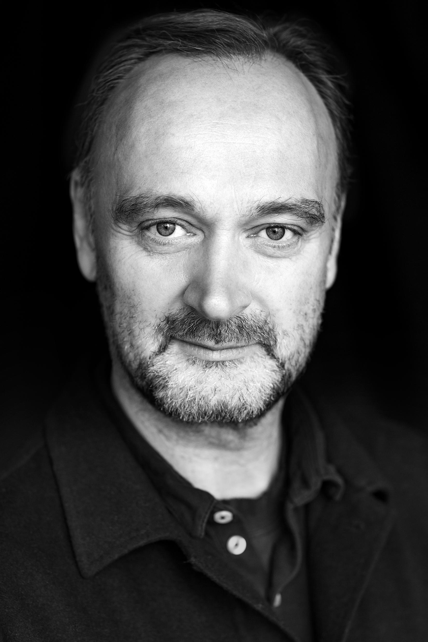 actor Peter Eriksson large photo