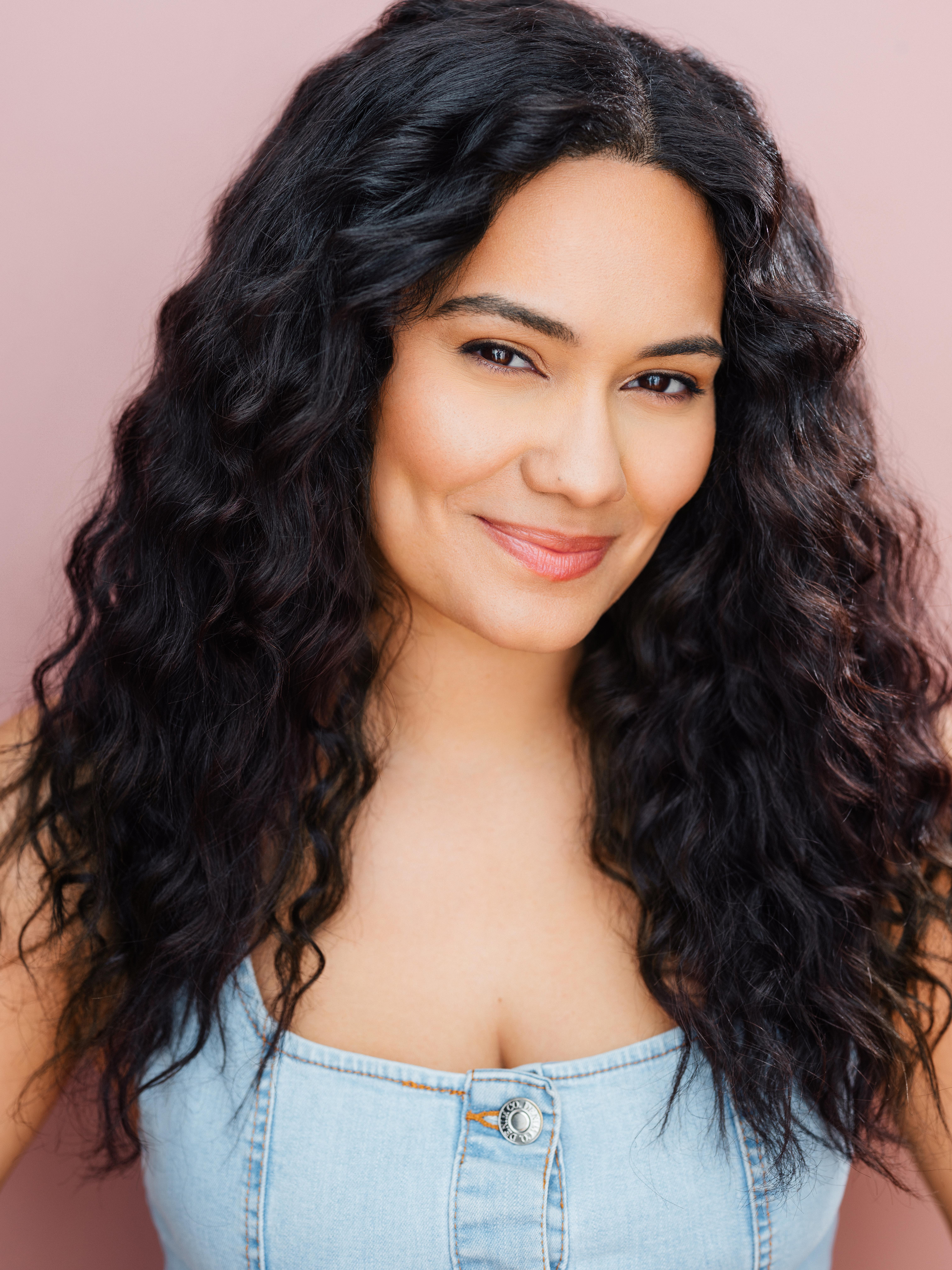 actor Michelle Batista large photo