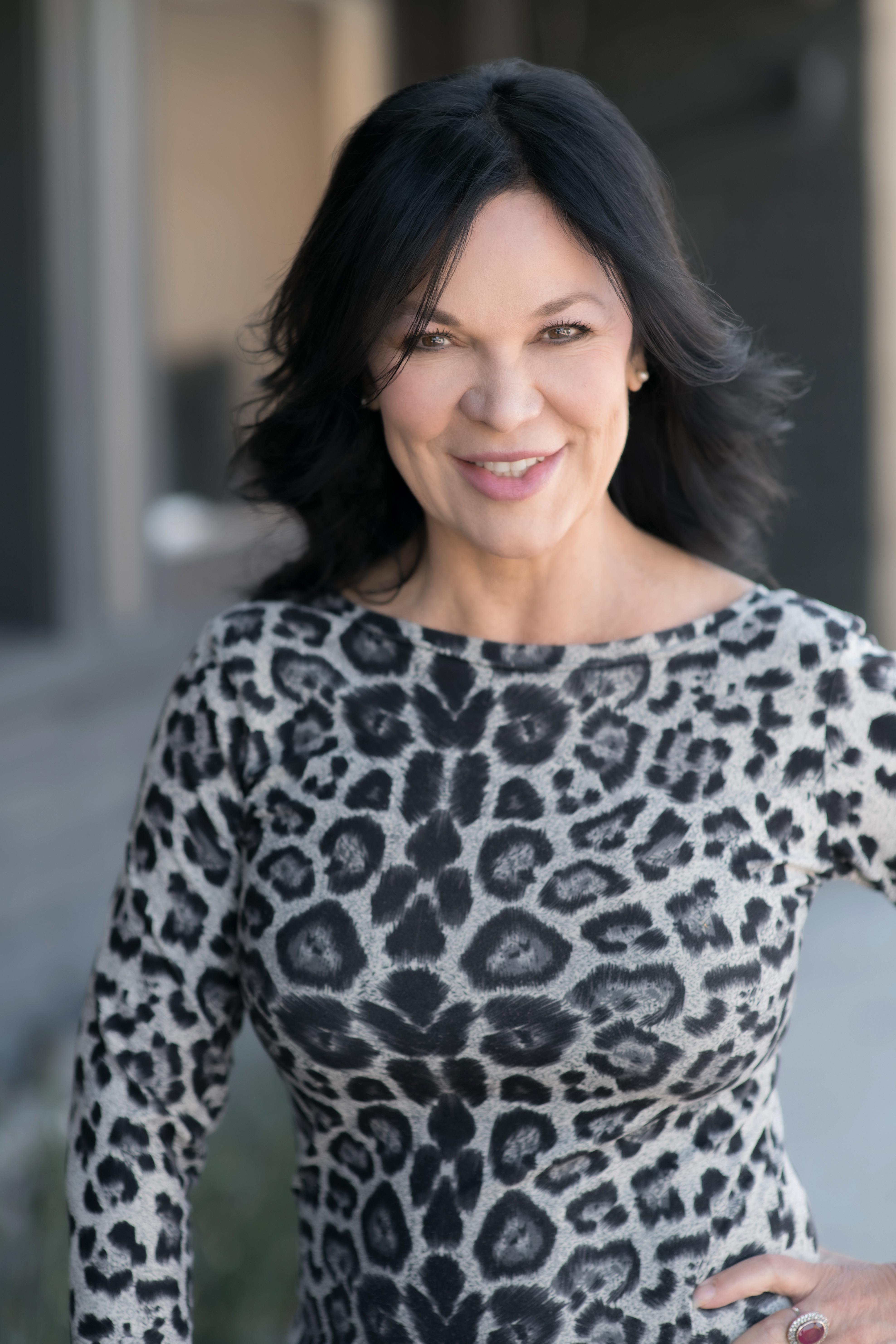 actor Monique Marvez large photo