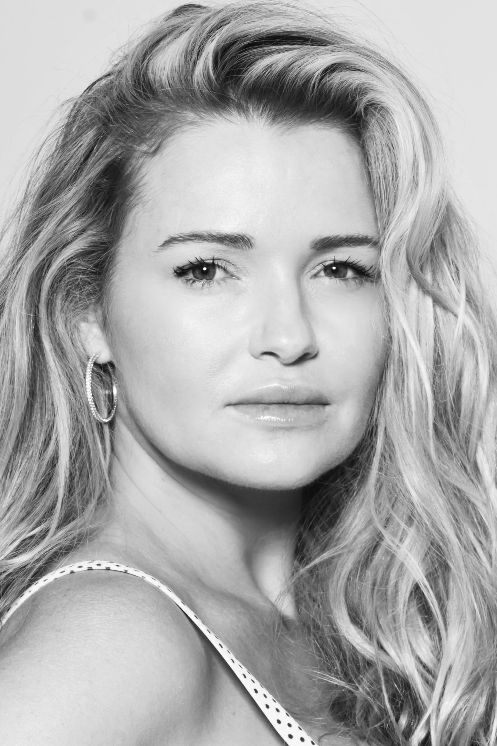 actor Nanda Ziegler large photo