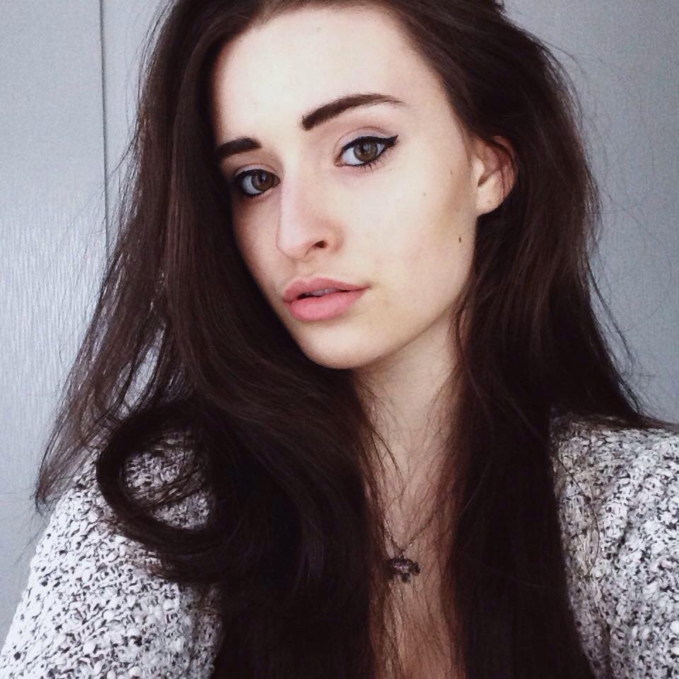 actor Anna Sulcová large photo