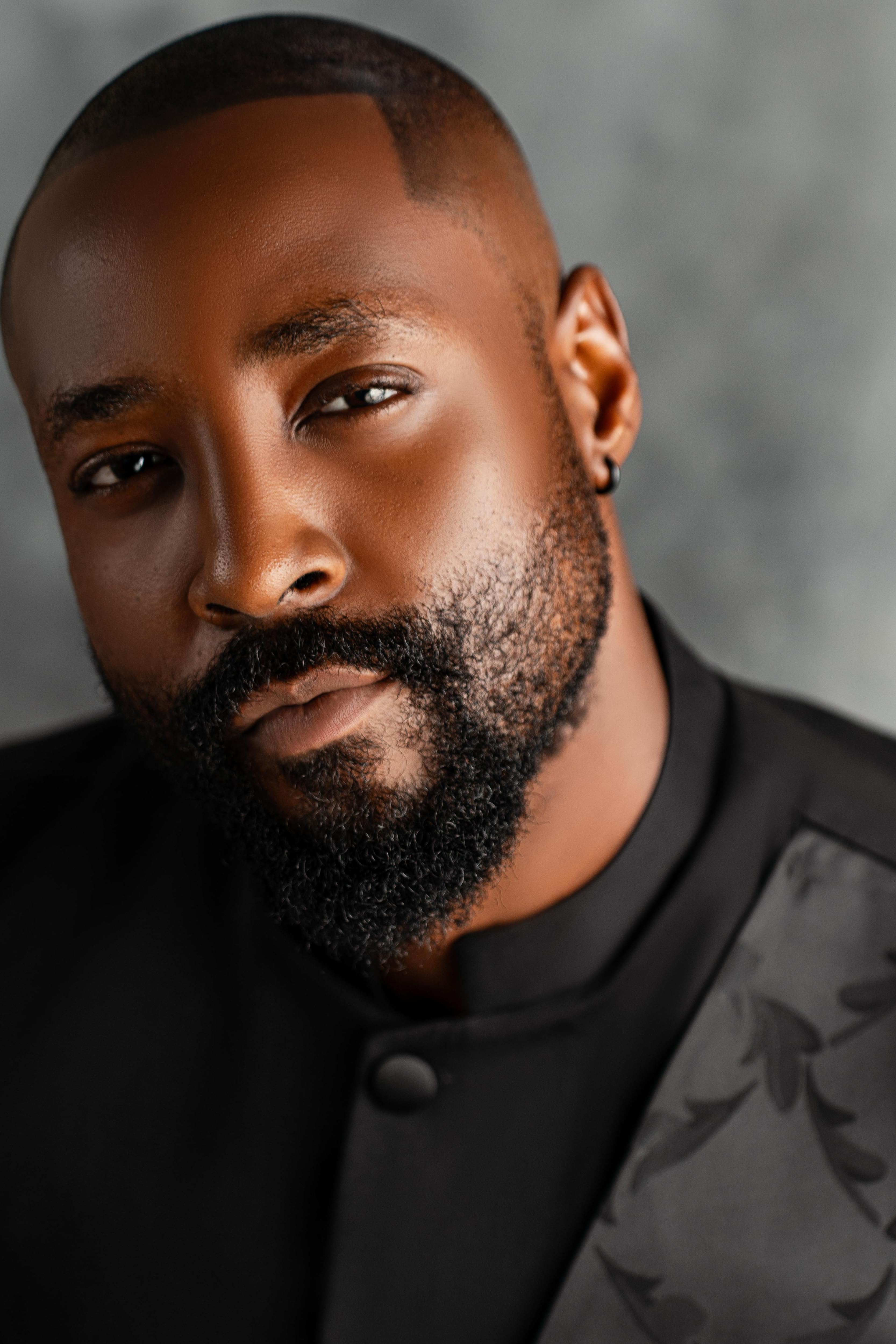 actor Daniel Abua large photo