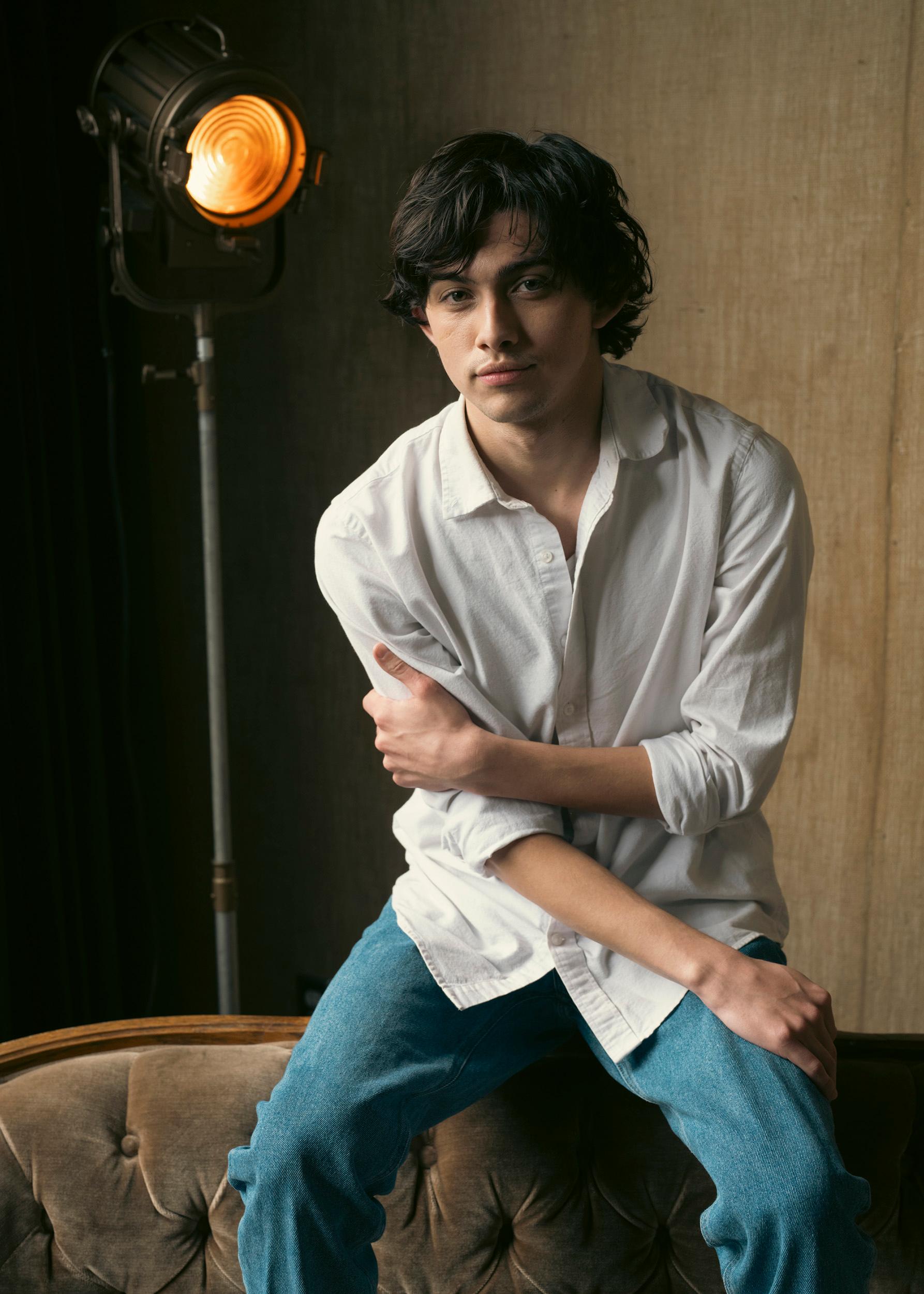 actor Felix Avitia large photo