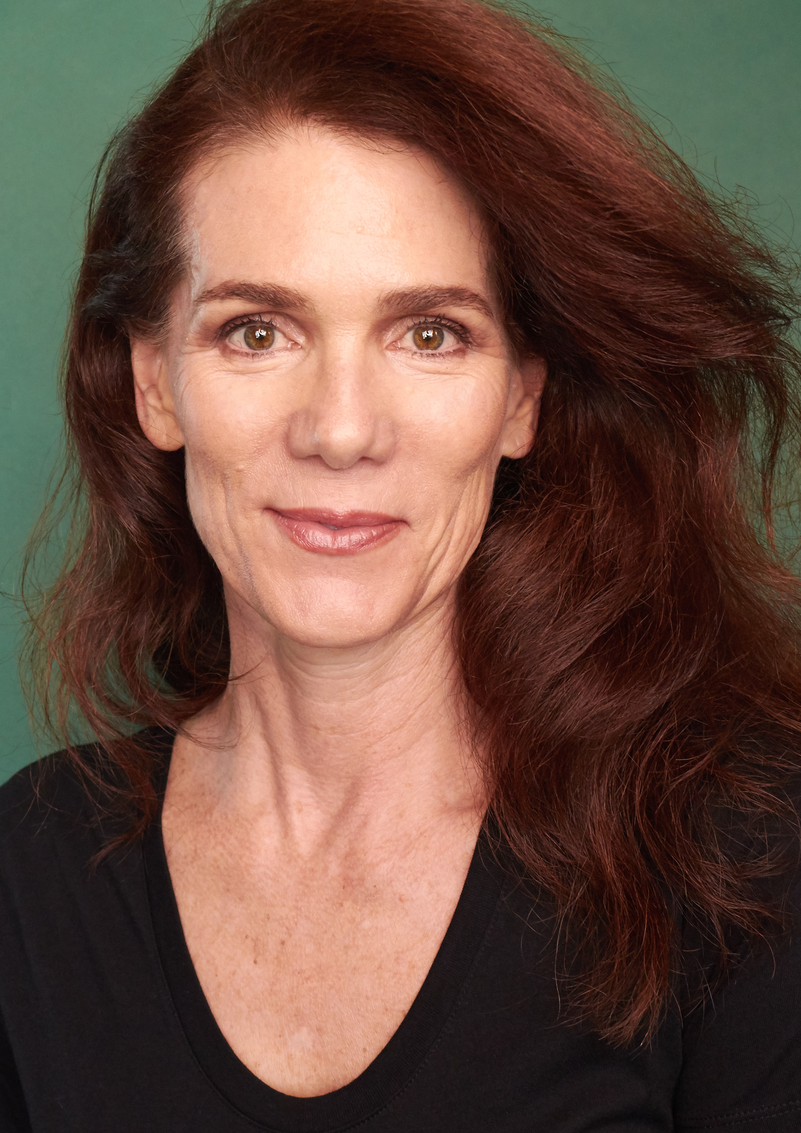 actor Elizabeth Schembre large photo