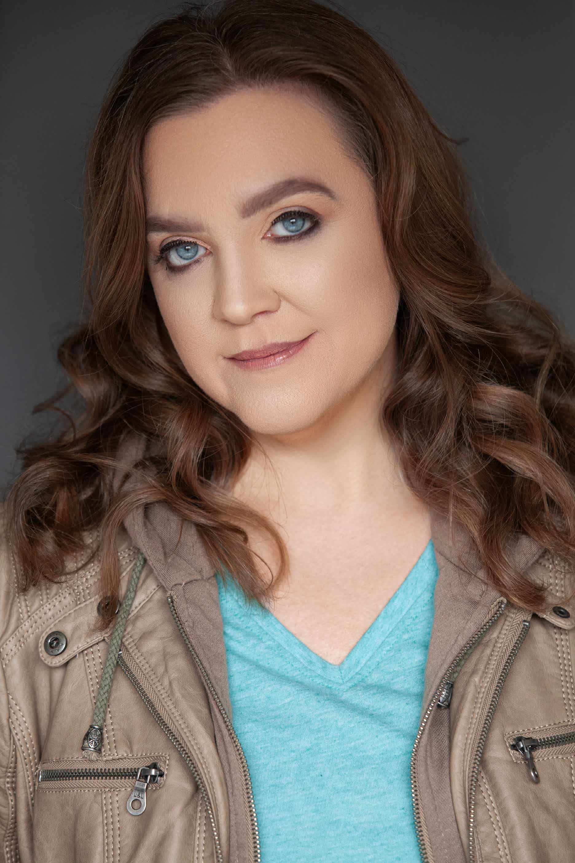 actor Kelly Miller large photo