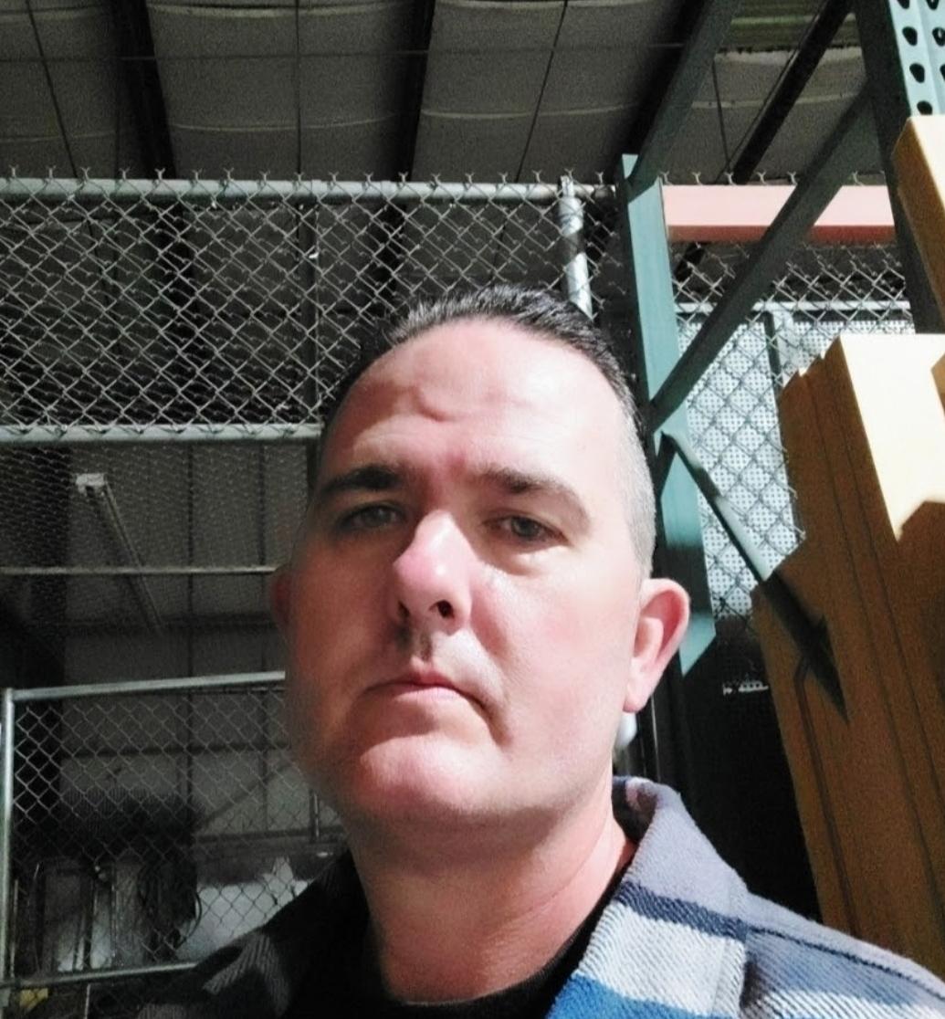 actor Victor Waggoner large photo