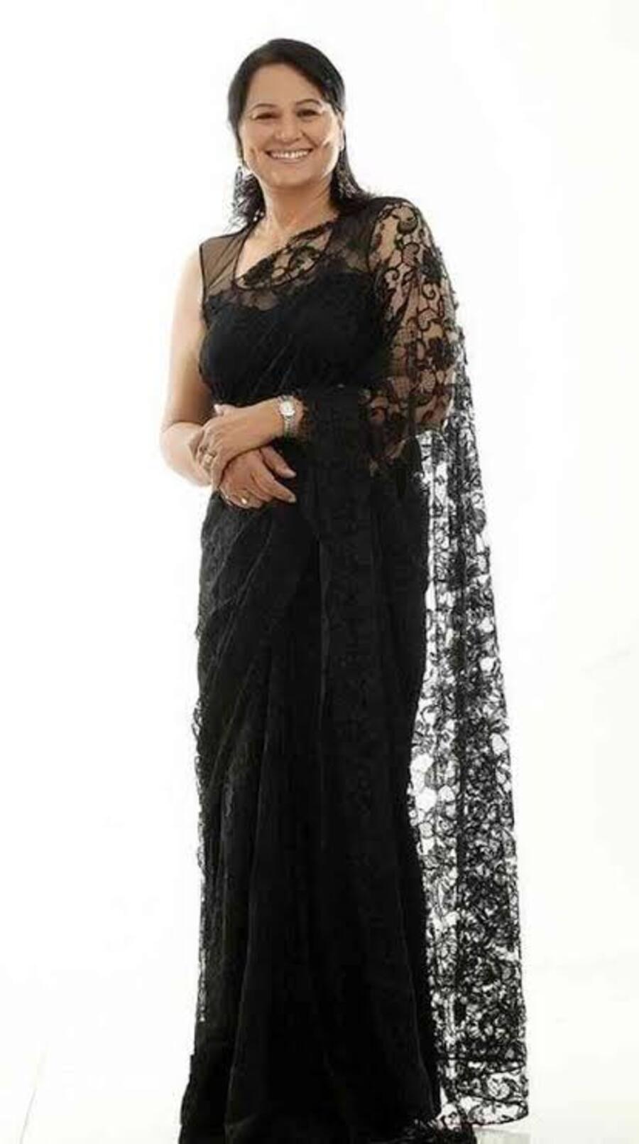 actor Sunita Dhir large photo