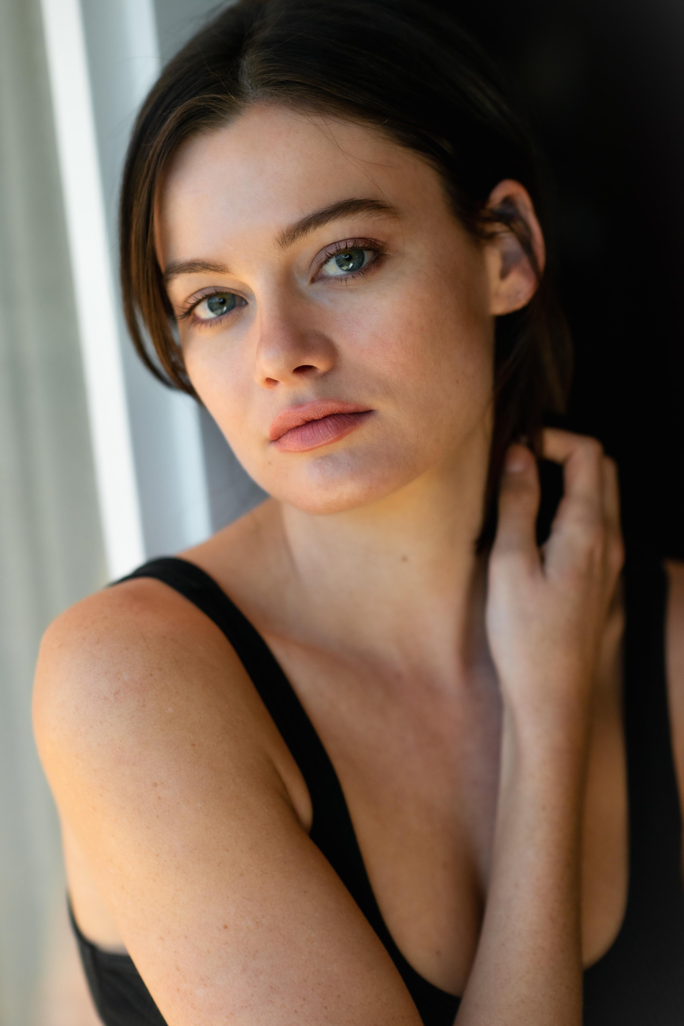 actor Matilda Price large photo