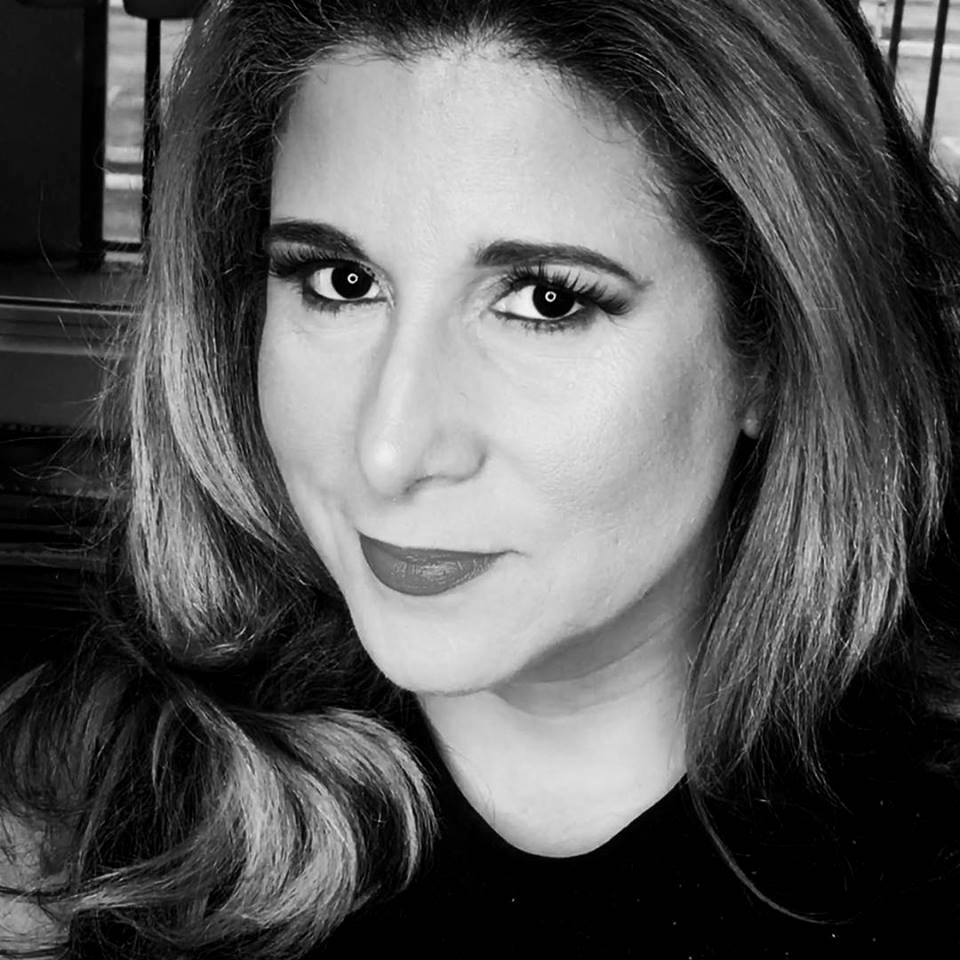 actor Gloria R. de los Reyes large photo