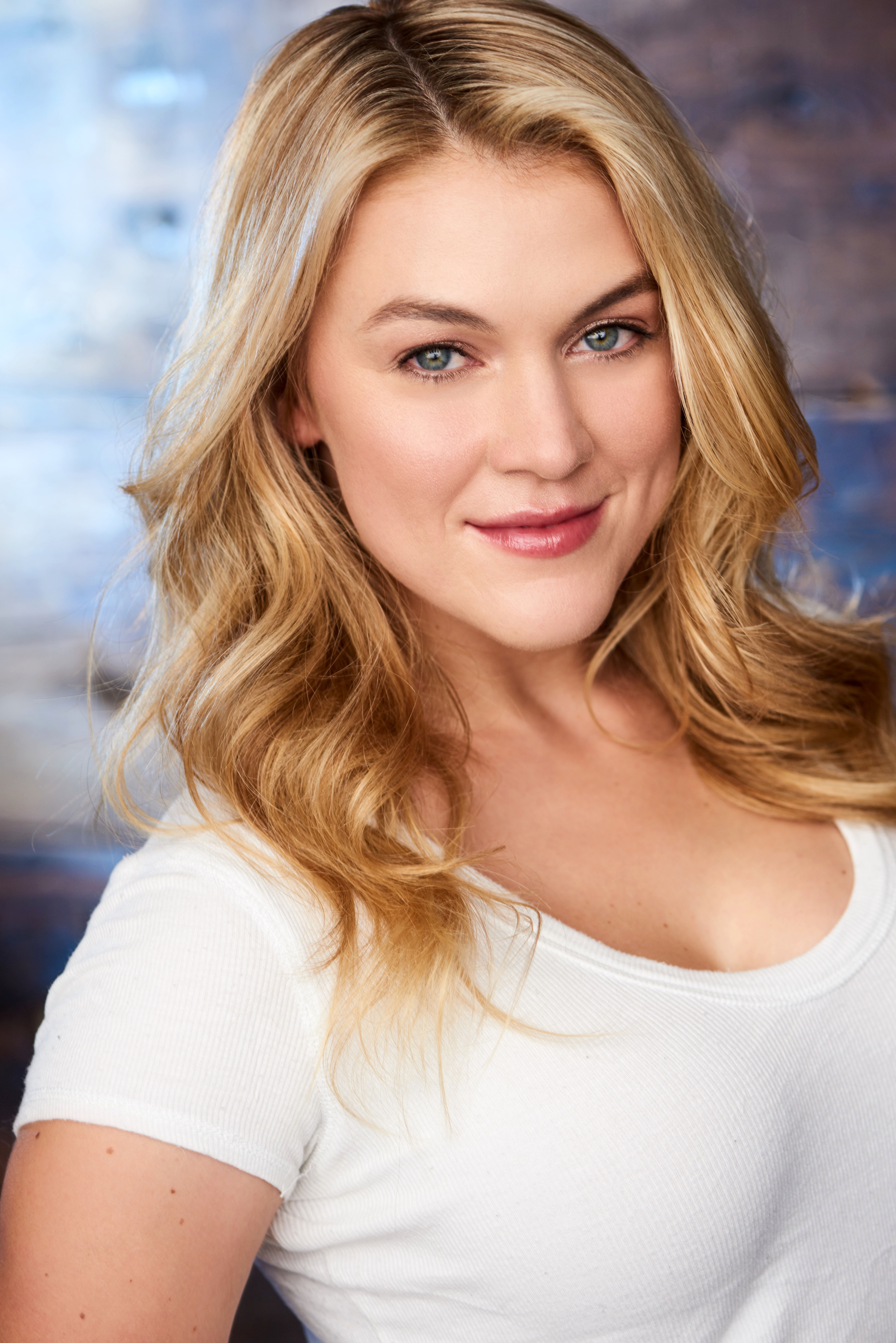 actor Betsy Stewart large photo