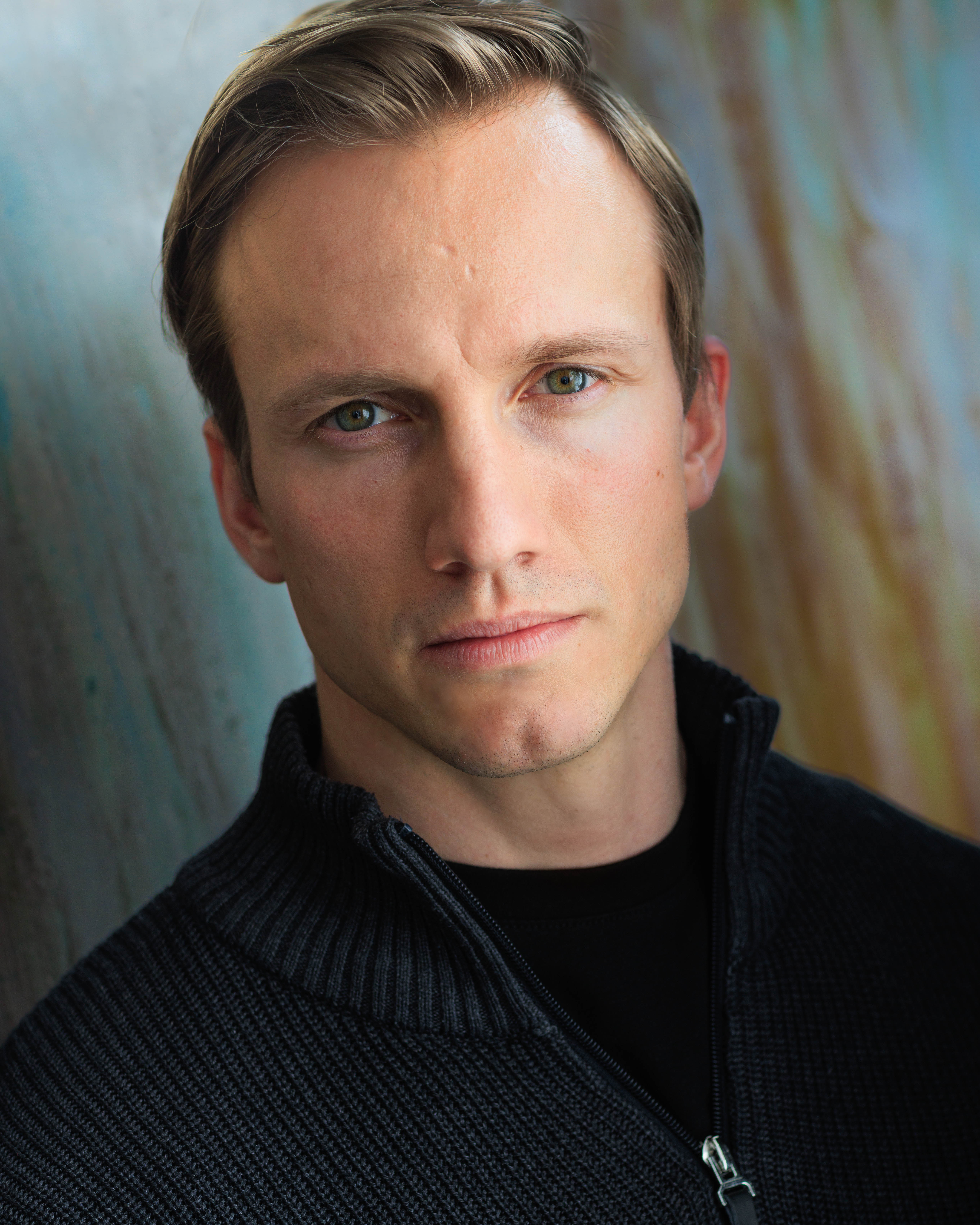 actor Andrei Lenart large photo