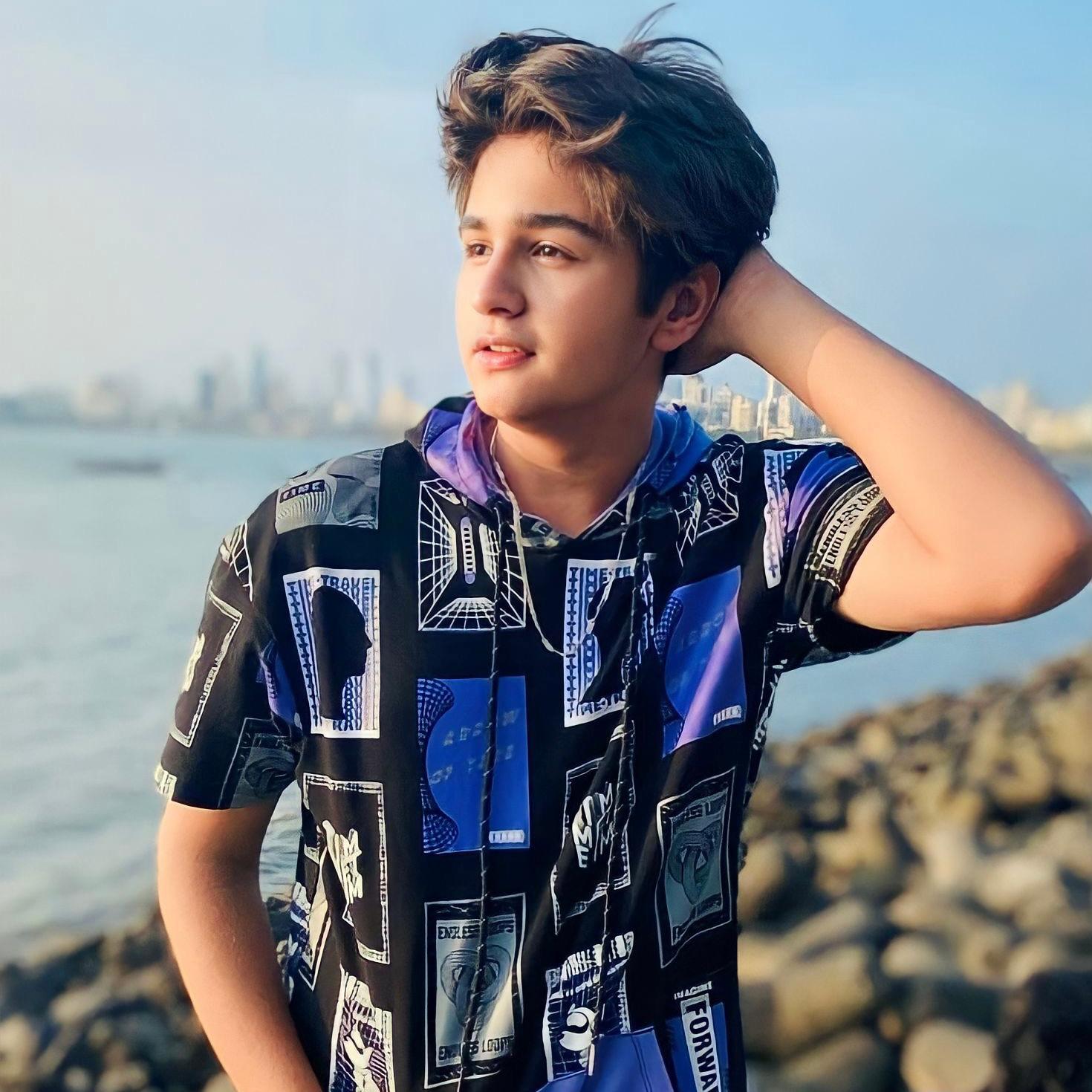 actor Sarwam Kulkarni large photo