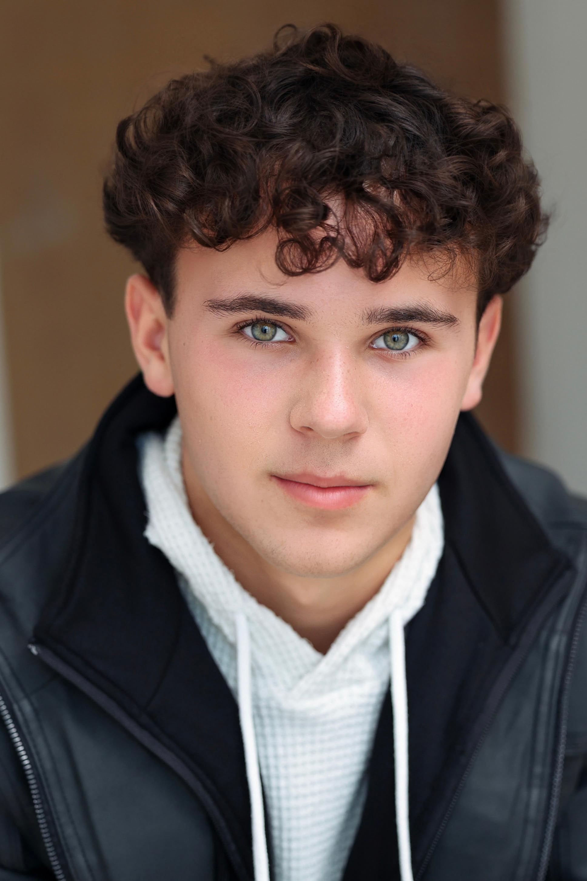 actor Kace Winfield large photo