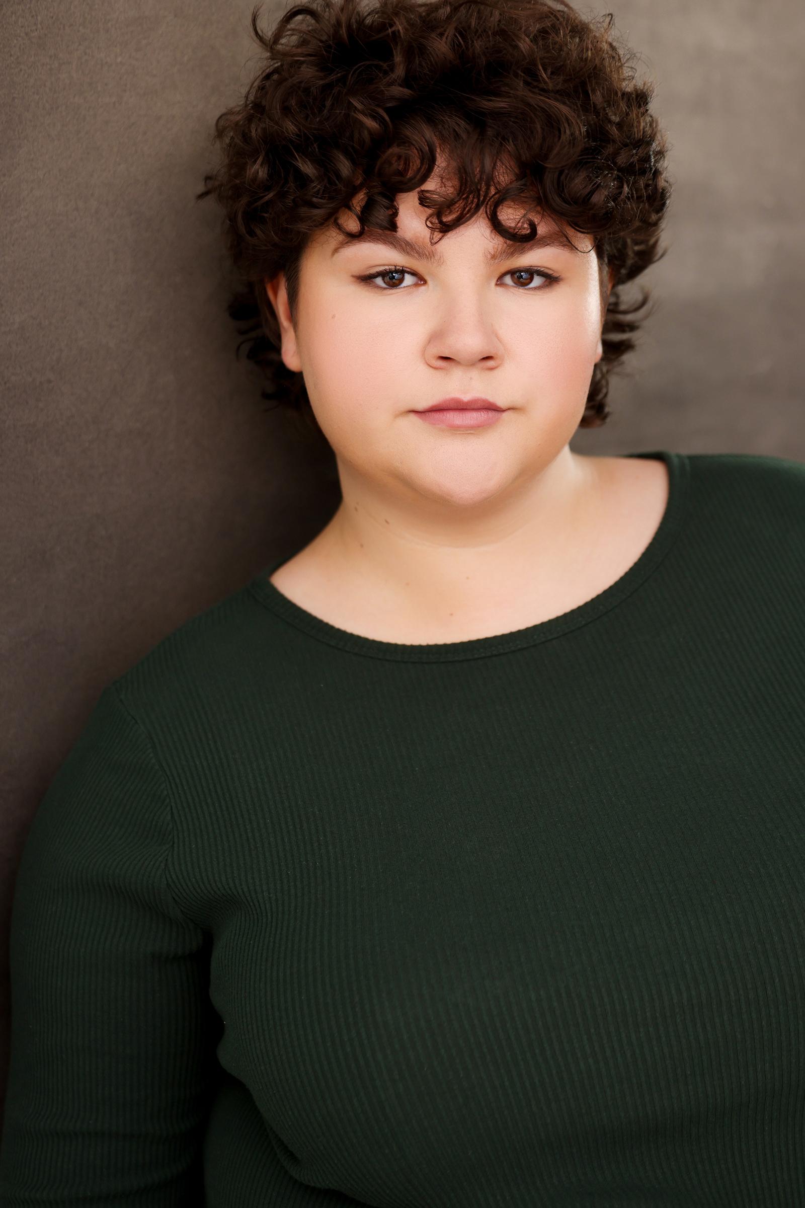 actor Mia Kaplan large photo