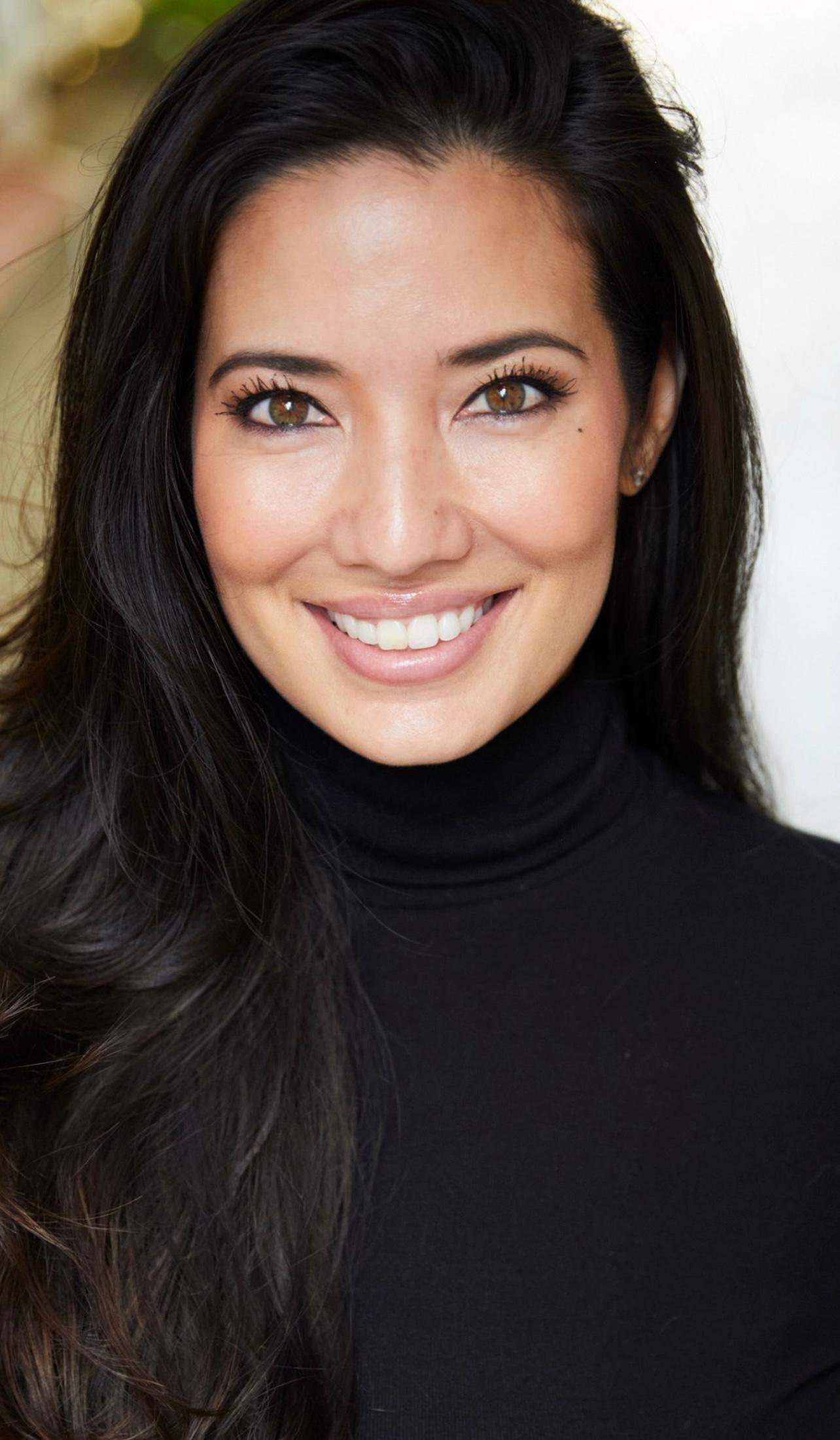 actor Lynette Emond large photo