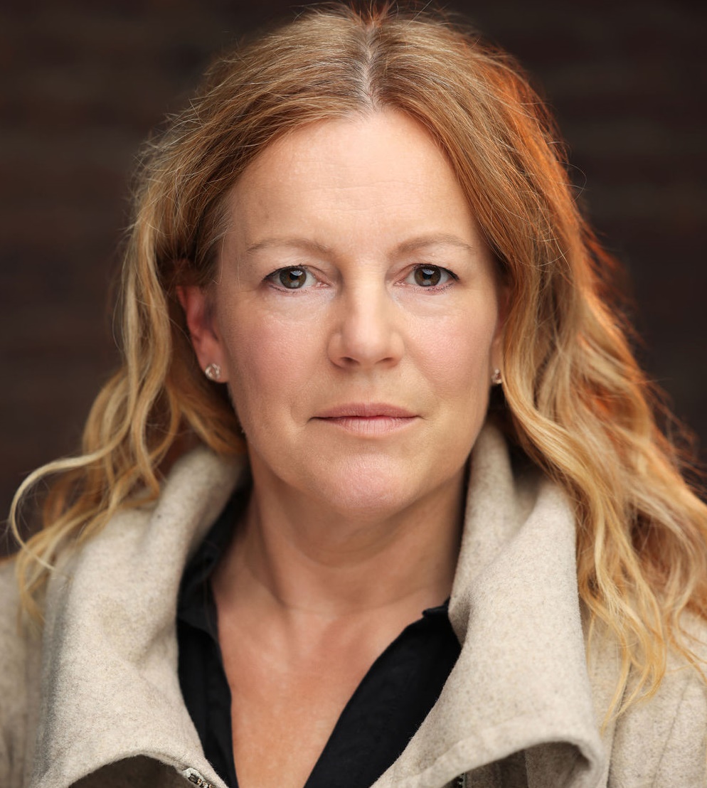 actor Heather Cairns large photo