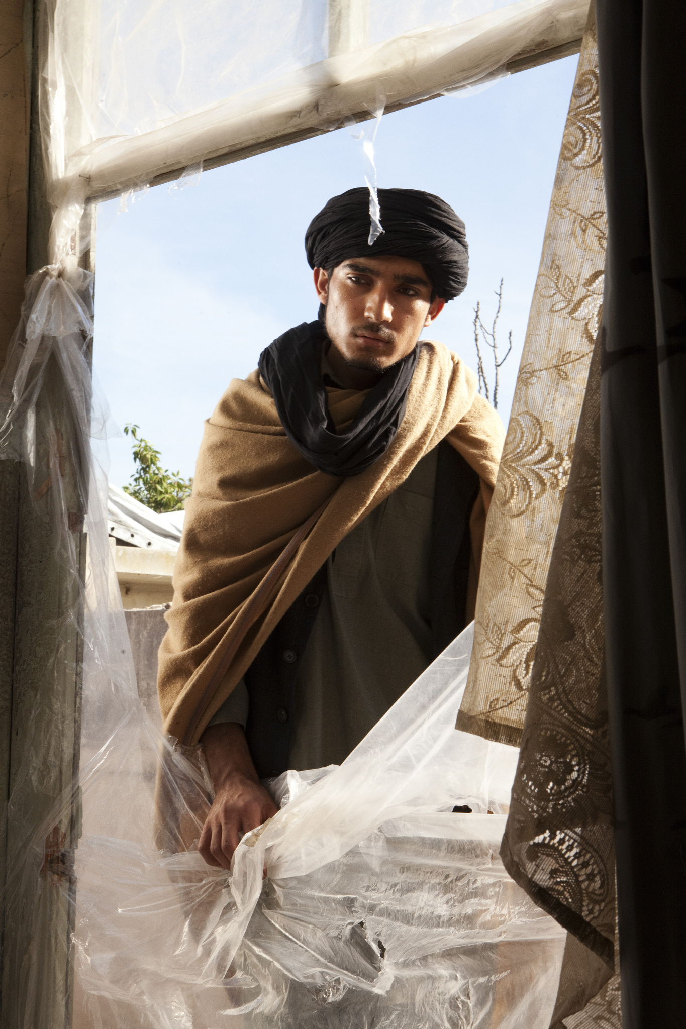 actor Massi Mrowat large photo