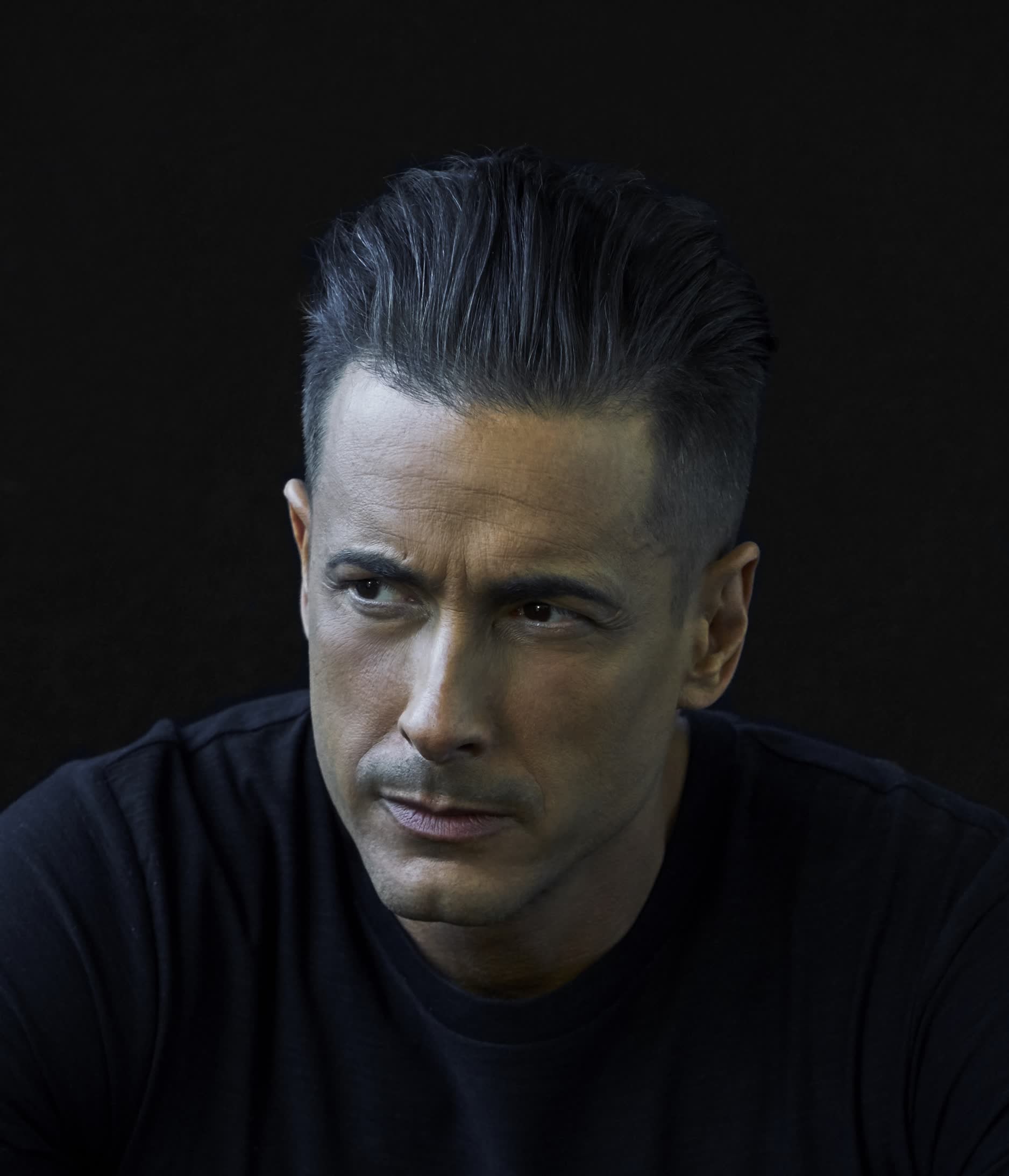 actor Michael Mercurio large photo