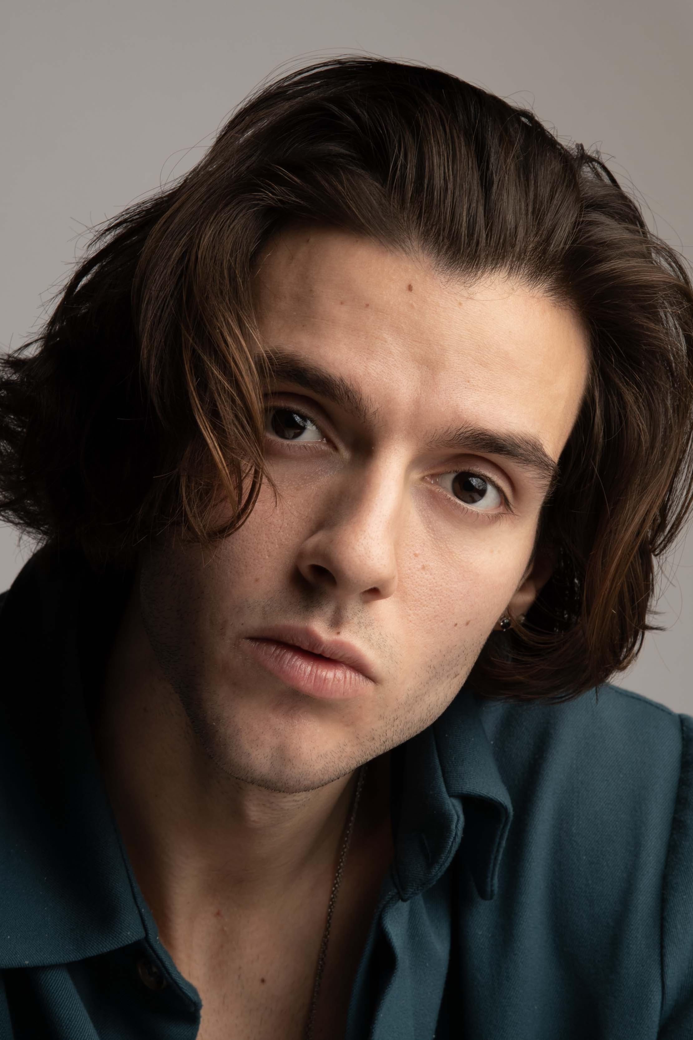 actor Ata Artman large photo